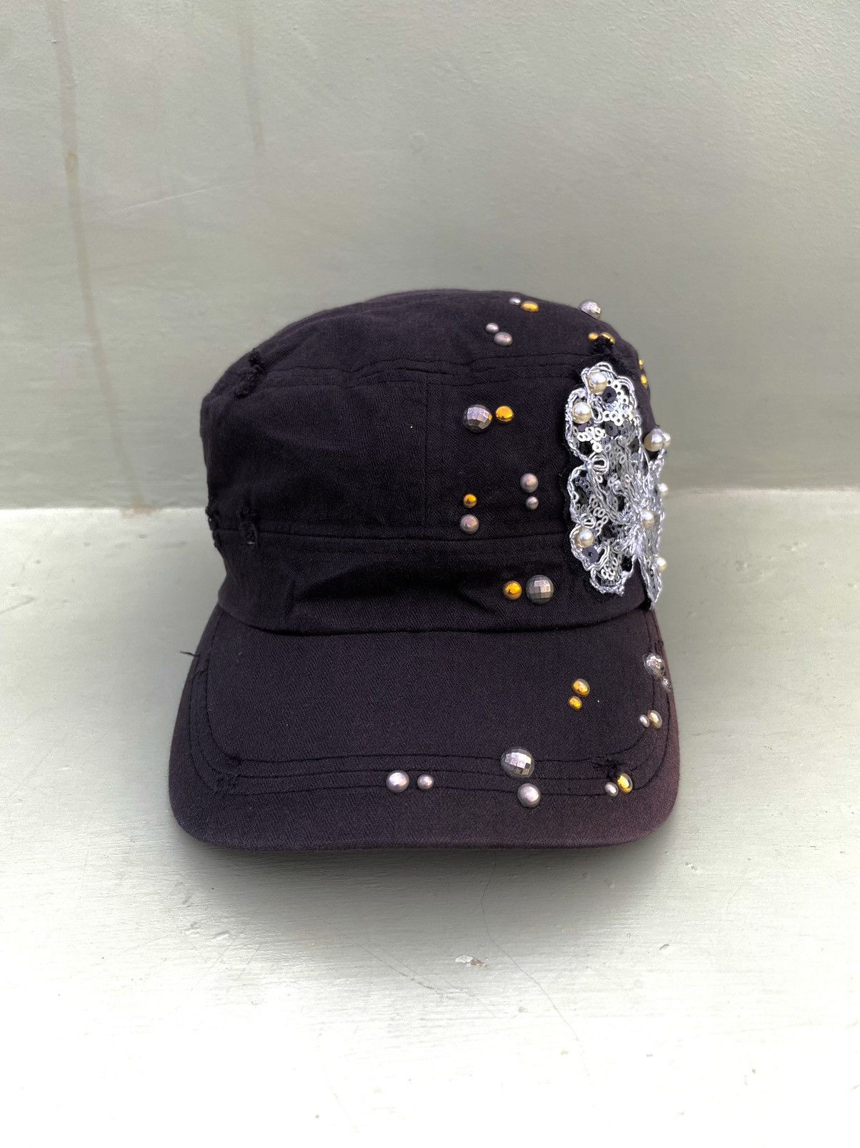 Beauty Beast × If Six Was Nine × Japanese Brand 2000s studded pearl with butterfly Size ONE SIZE - 2 Thumbnail