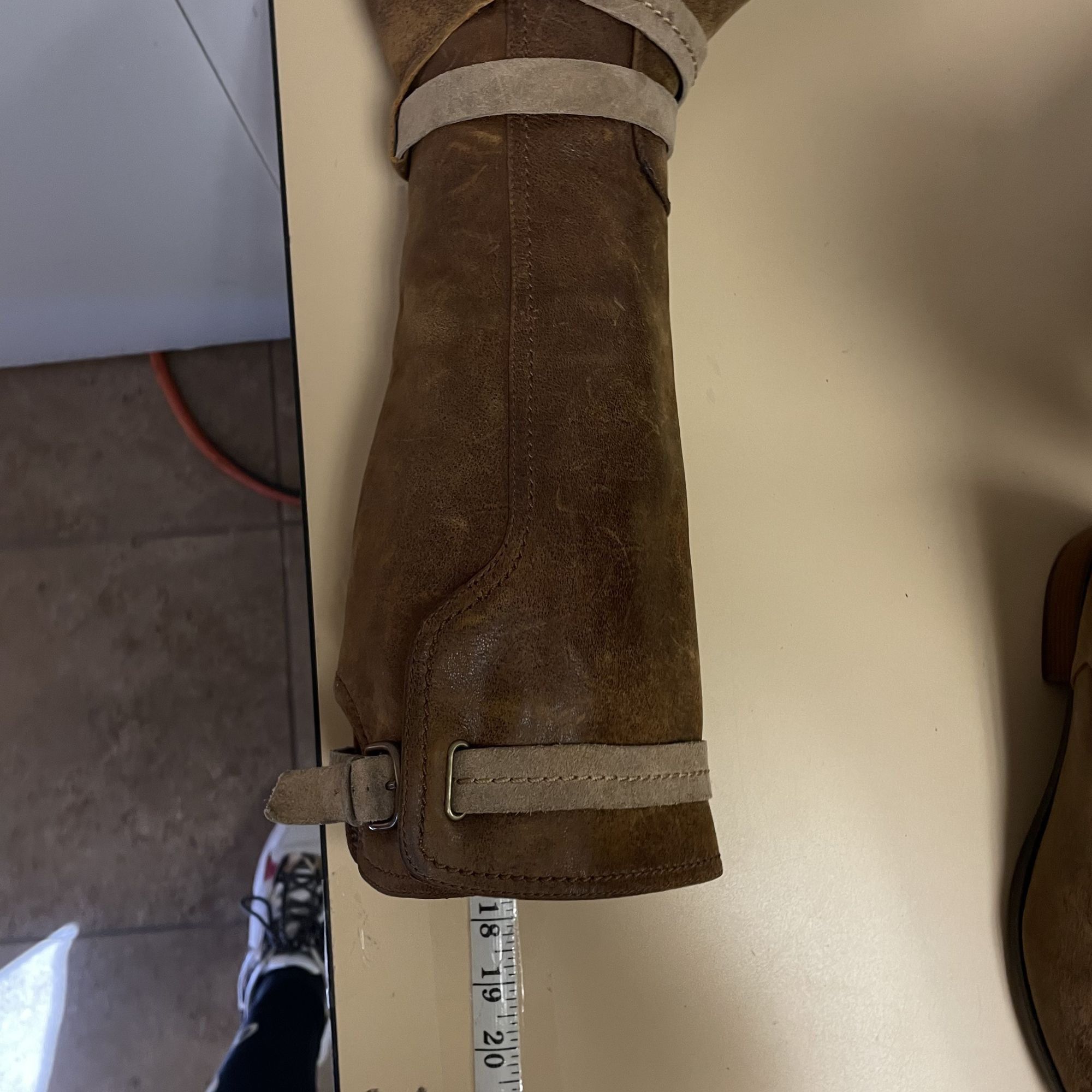 Ugg Ugg Australia Leather Tall Full Zip DARCIE Riding Boots Size US 9.5 / IT 39.5 - 9 Thumbnail