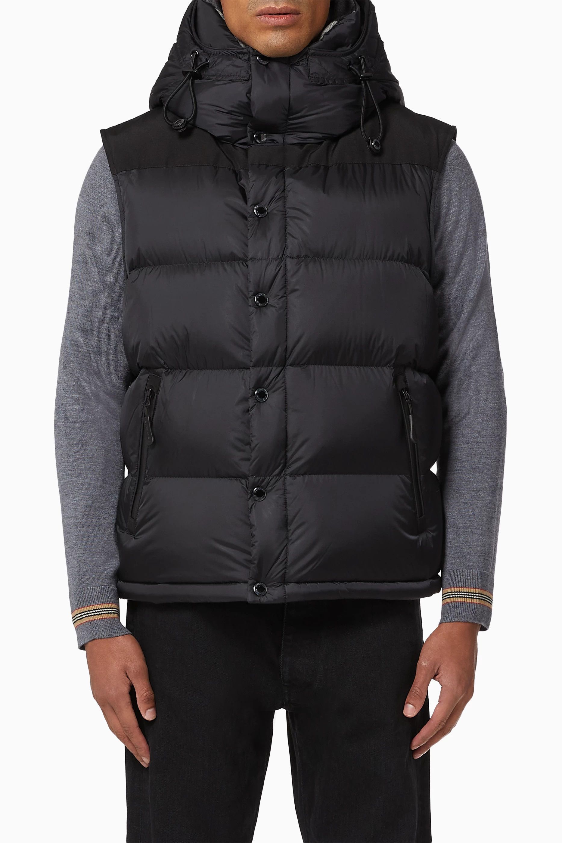 Burberry o1w1db11024 Detachable Sleeve Hooded Puffer Jacket in Black Size US XS / EU 42 / 0 - 5 Thumbnail