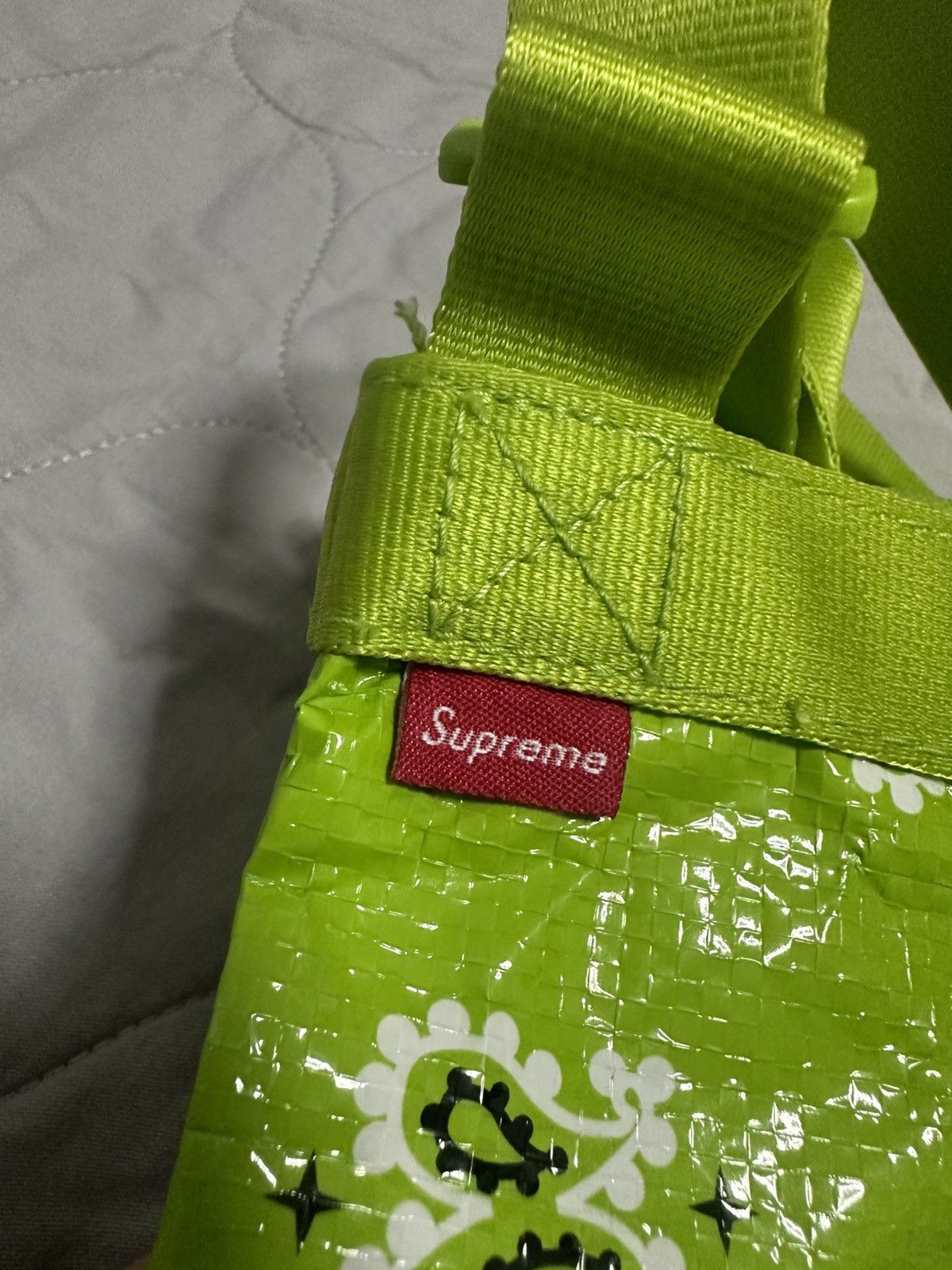 Supreme Supreme Bandana Tarp Side Bag Green Size ONE SIZE - 4 Thumbnail