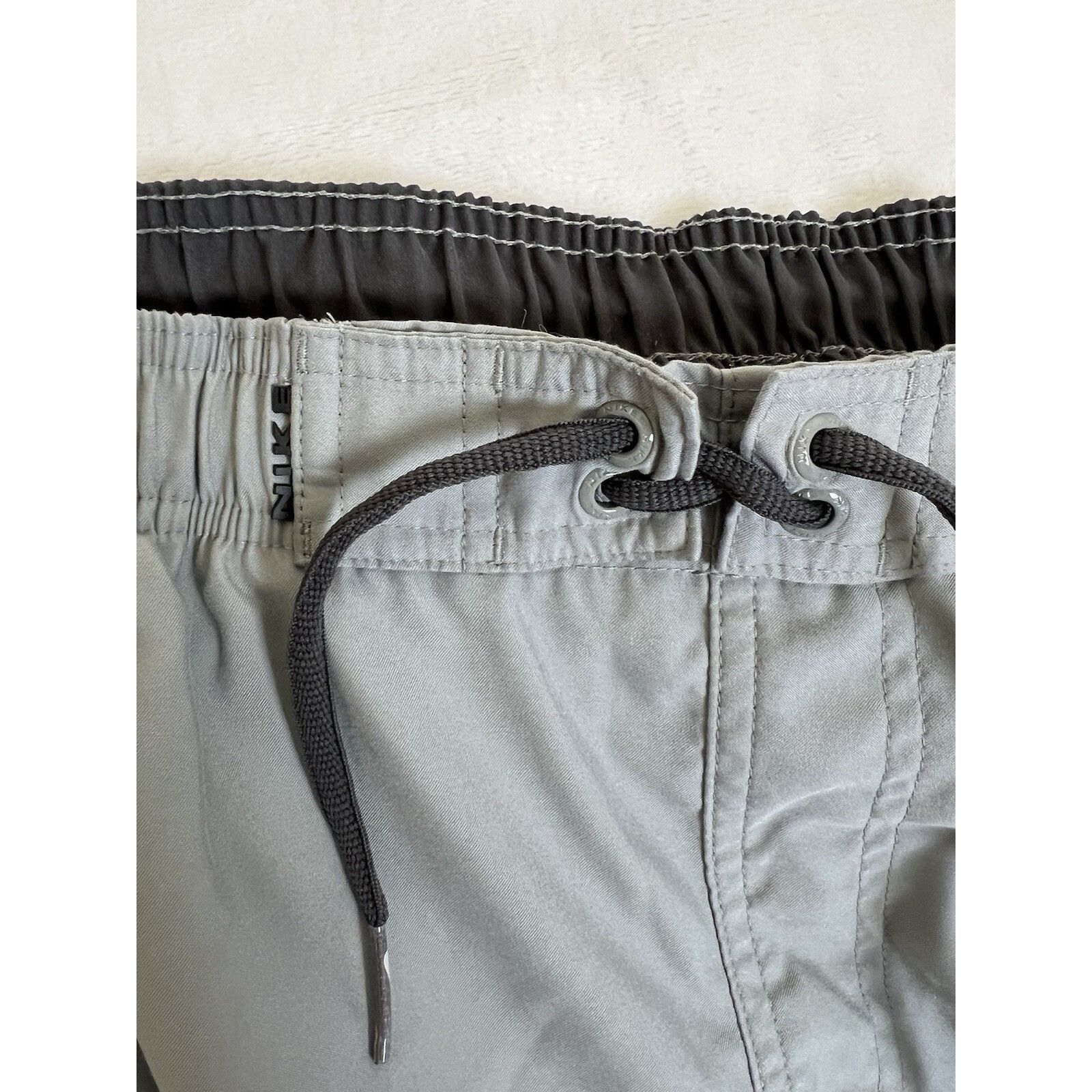 Nike Vintage Nike Swim Trunk Shorts Size Large Gray Blue Y2K Surf Size US 34 / EU 50 - 2 Thumbnail