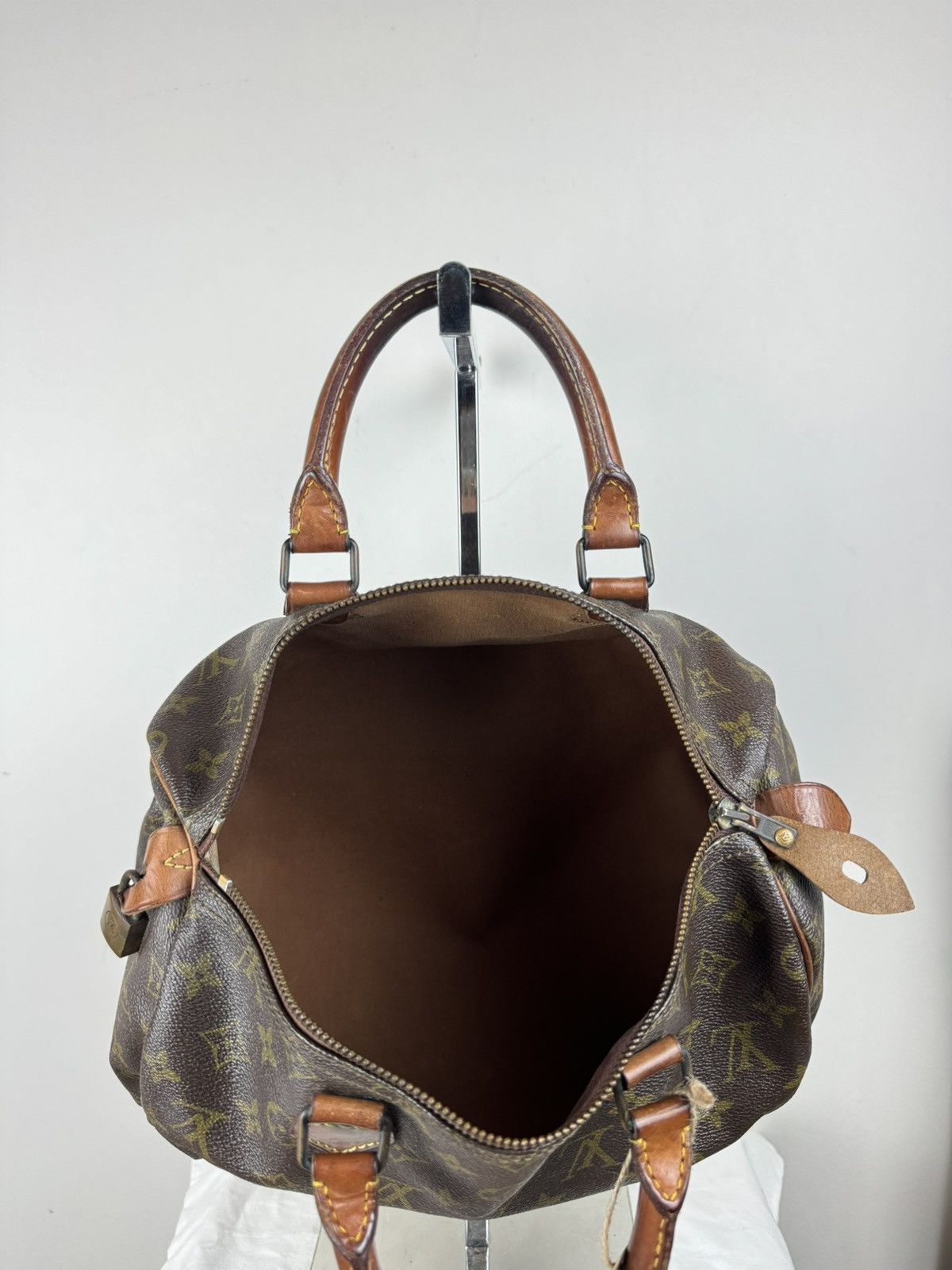 Louis Vuitton Luxury handle bag Louis Vuitton Speedy 30 original item Size ONE SIZE - 5 Thumbnail