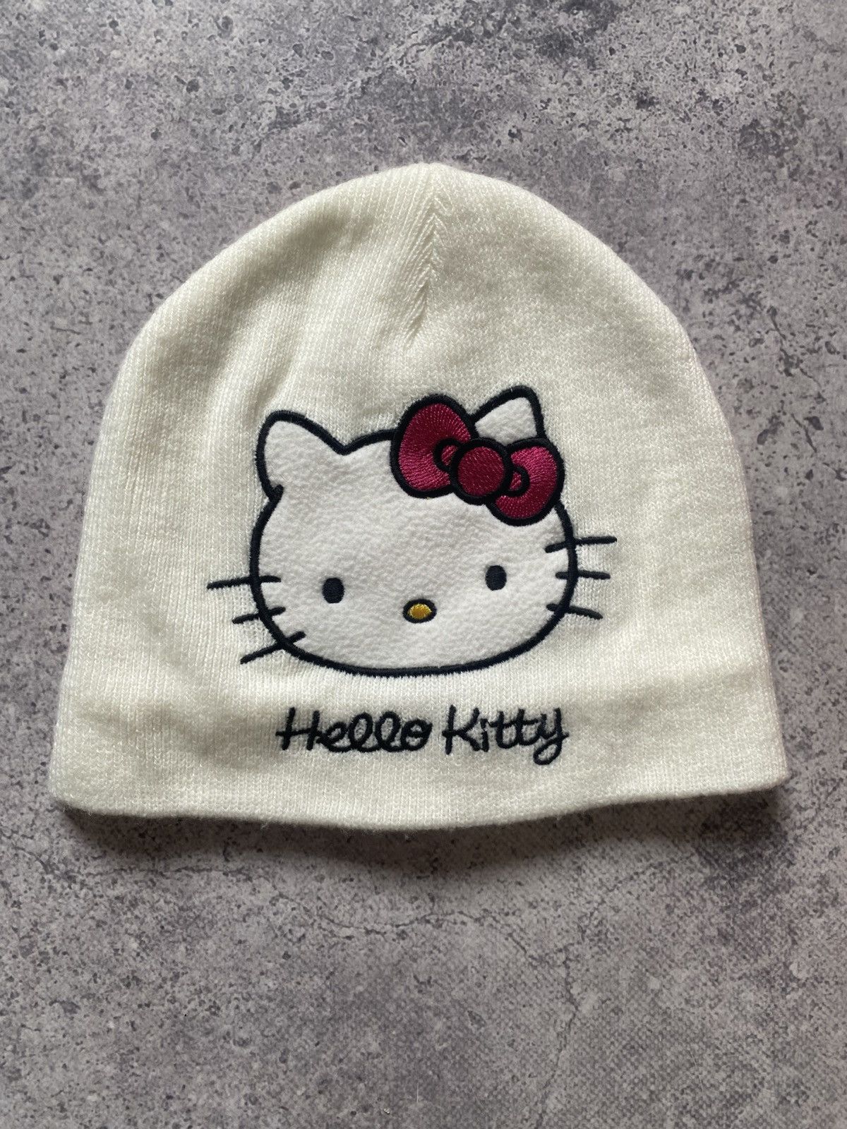 Japanese Brand Y2K Hello Kitty Beanie Hat White Japanese Style Logo Cat 00s Size ONE SIZE - 1 Thumbnail
