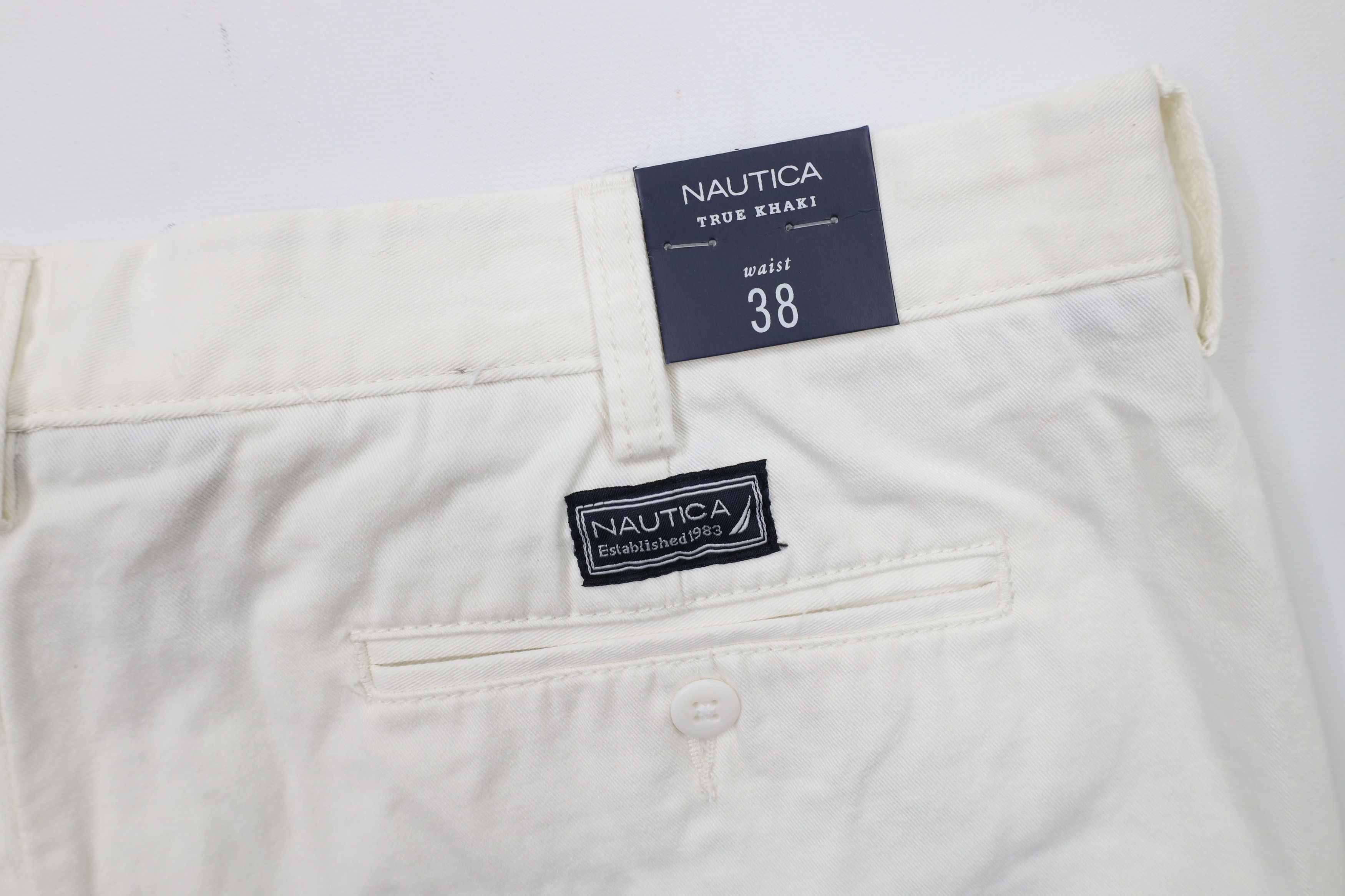 Nautica × Vintage Deadstock Vintage Nautica Cotton Chino Golf Shorts White Size US 38 / EU 54 - 12 Thumbnail