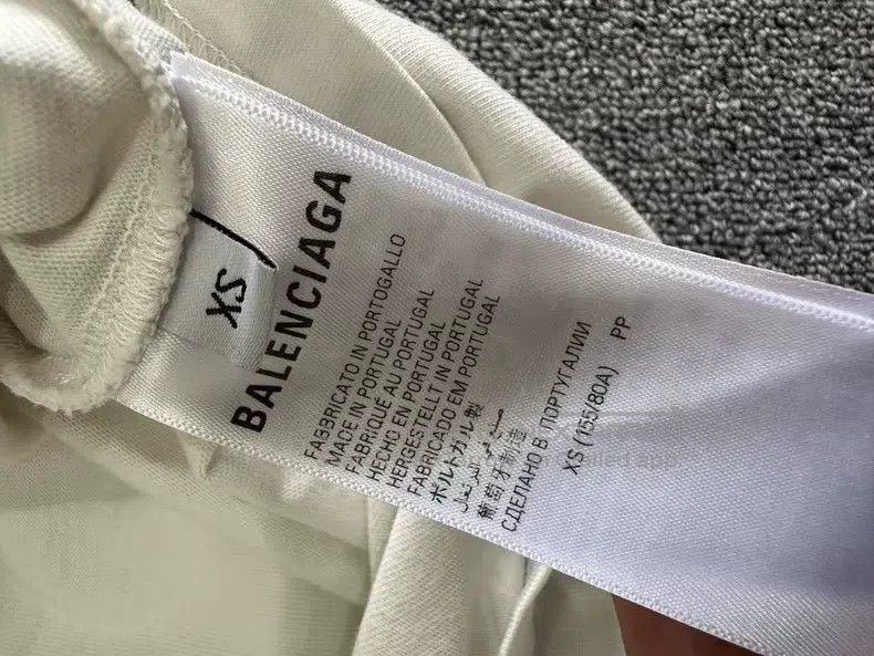 Balenciaga Balenciaga White blurred letter short-sleeve Size US XS / EU 42 / 0 - 5 Thumbnail
