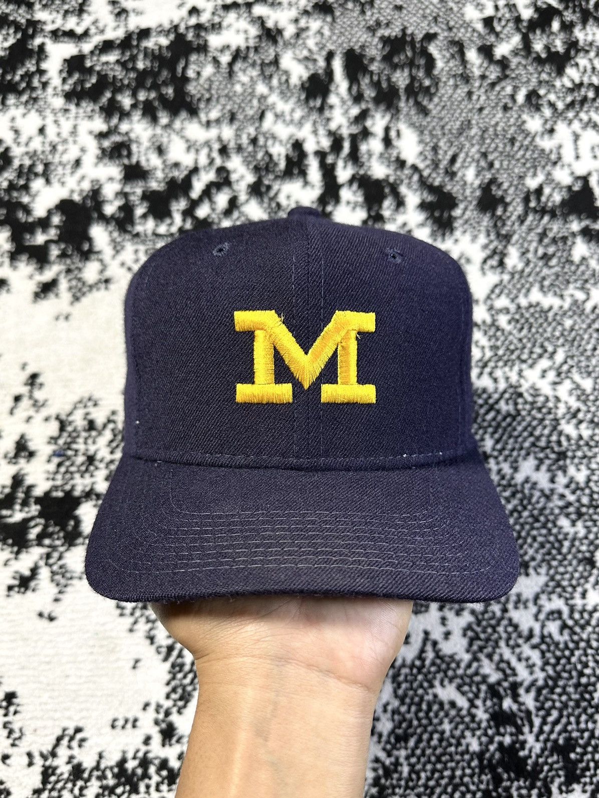 Sports Specialties Vintage 90s Michigan Wolverines Youngan Hat Size ONE SIZE - 1 Thumbnail
