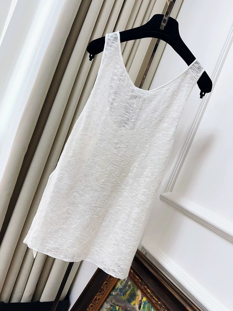Chanel Chanel 25M cocobeach beach series white knitted vest Size XS / US 0-2 / IT 36-38 - 2 Thumbnail
