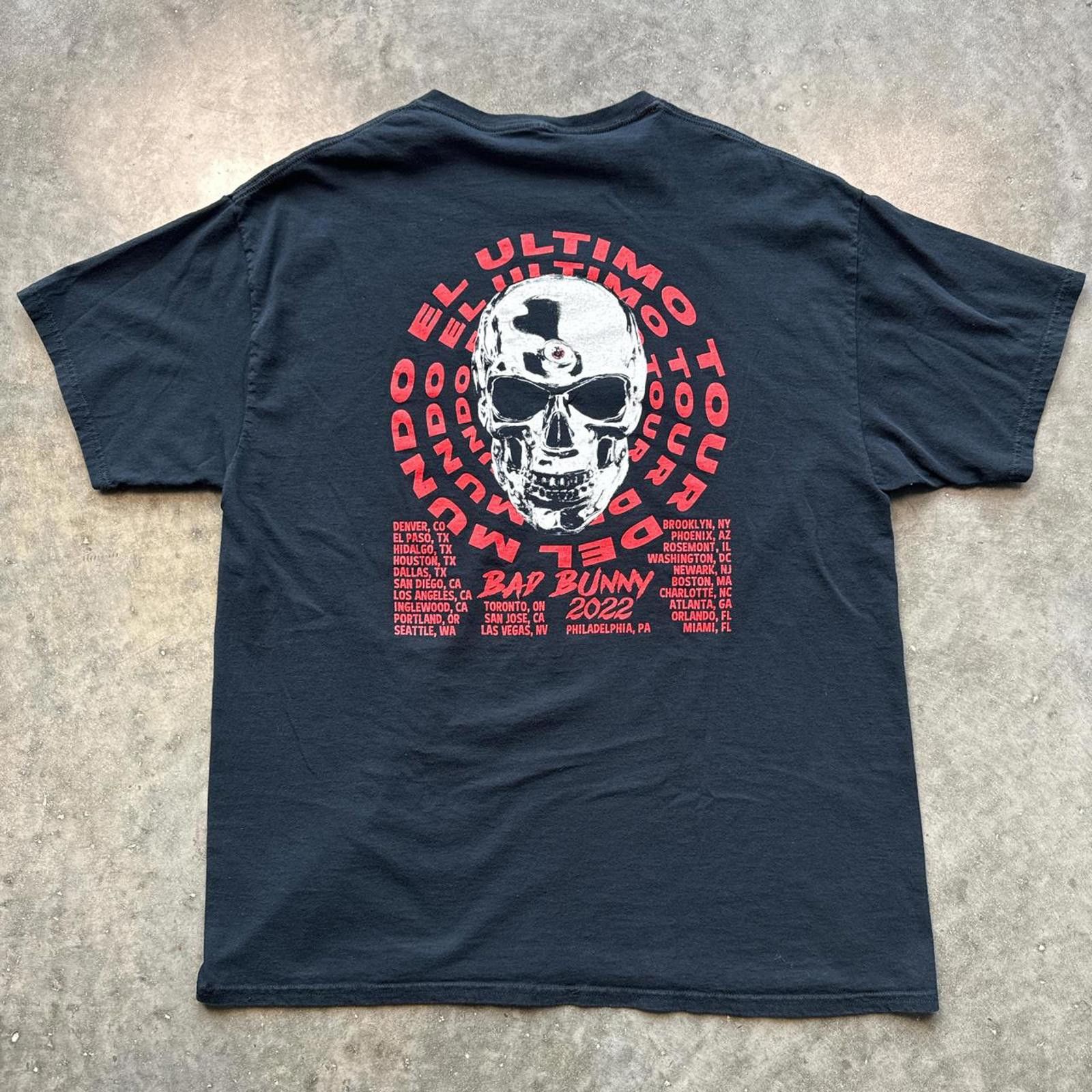 Other Bad Bunny 2022 "El Ultimo Tour Del Mundo" Tour T-Shirt Size US L / EU 52-54 / 3 - 2 Thumbnail