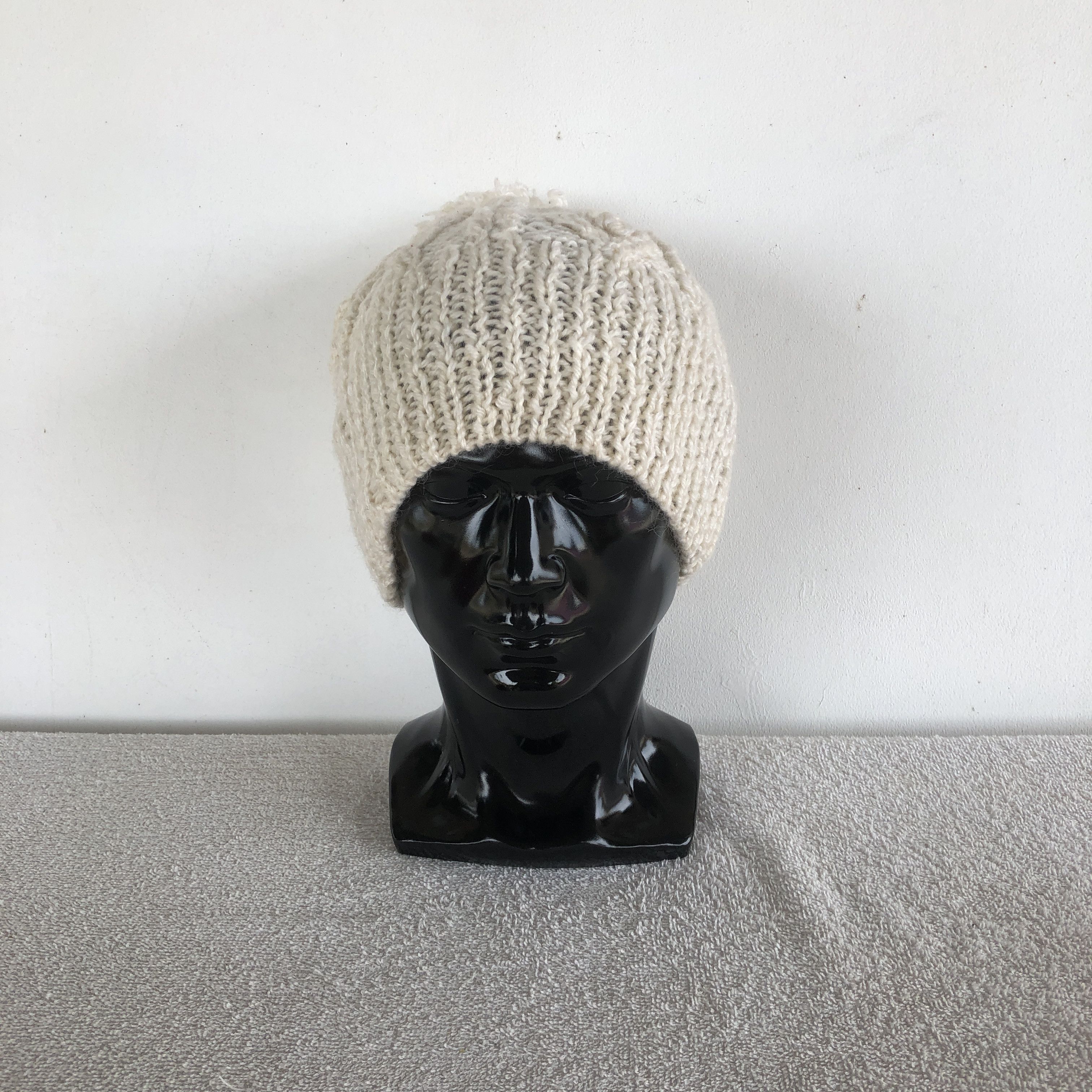 Vintage Vintage Aran Isle Knitted Beanie Pom Pom Snow Caps Hats Size ONE SIZE - 2 Thumbnail