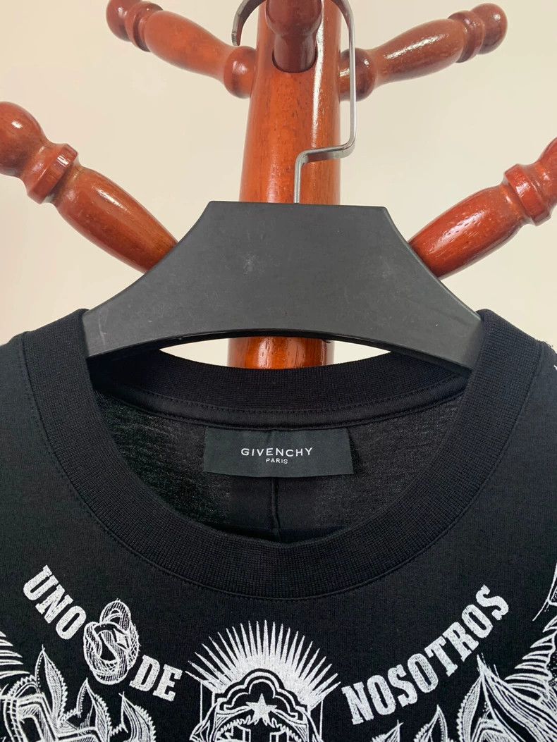 Givenchy Givenchy GVC Mermaid Short-sleeved Shirt 2506-Nextarrow Size US XS / EU 42 / 0 - 3 Thumbnail