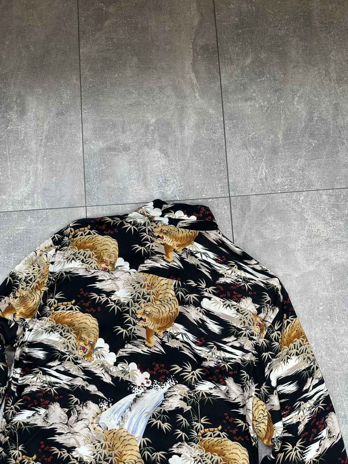 Other Allsaints Japanese Shirts Button Up Tiger Print Size US S / EU 44-46 / 1 - 10 Thumbnail