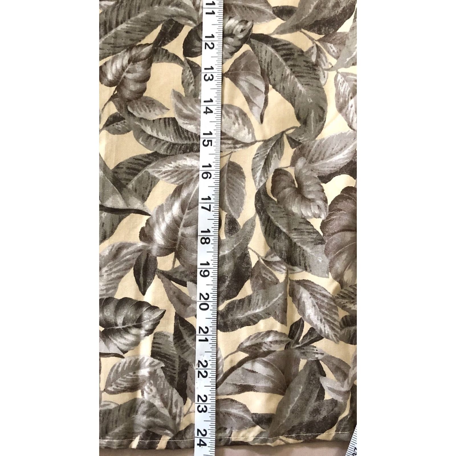 Liz Claiborne Liz Claiborne Rayon button up top PM tan gray tropical Floral Hawaiian luau Shirt Womens PM Multicolor 90s Theme Beach Hawaii Floral? Size M / US 6-8 / IT 42-44 - 5 Thumbnail