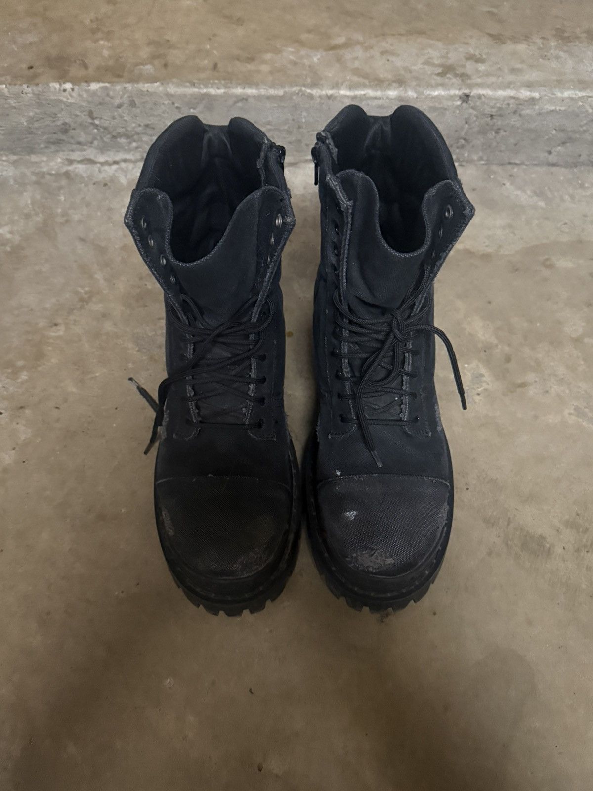 Balenciaga Balenciaga Strike boot Size US 8 / EU 41 - 2 Thumbnail