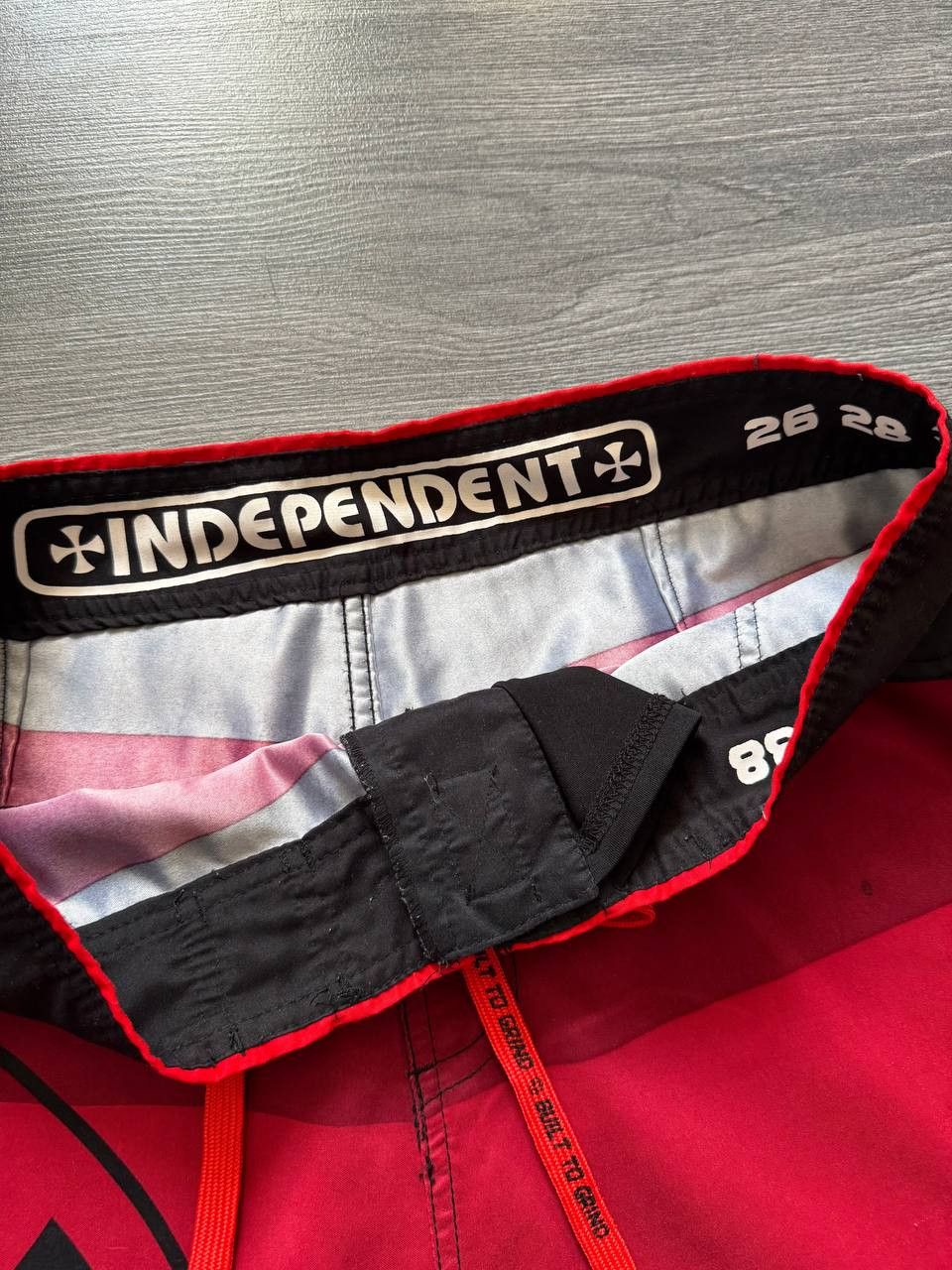 Independent Truck Co. Independent y2k nylon surf shorts Size US 32 / EU 48 - 9 Thumbnail