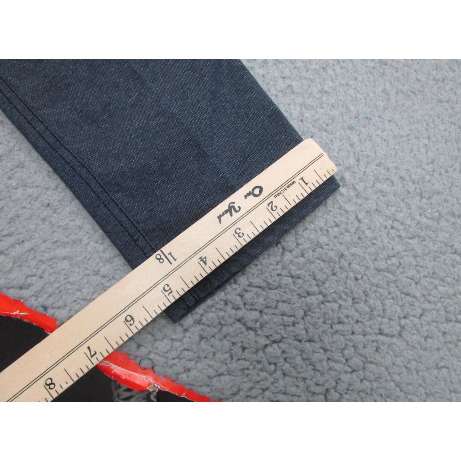 Lululemon Lululemon Slim Jeans Mens 28 Blue Skinny Mid Rise Stretch Dark Wash Denim Jeans Body Fabric Stretch Denim 53% Cotton 42% Polyester 5% Elastane Size US 28 / EU 44 - 5 Thumbnail