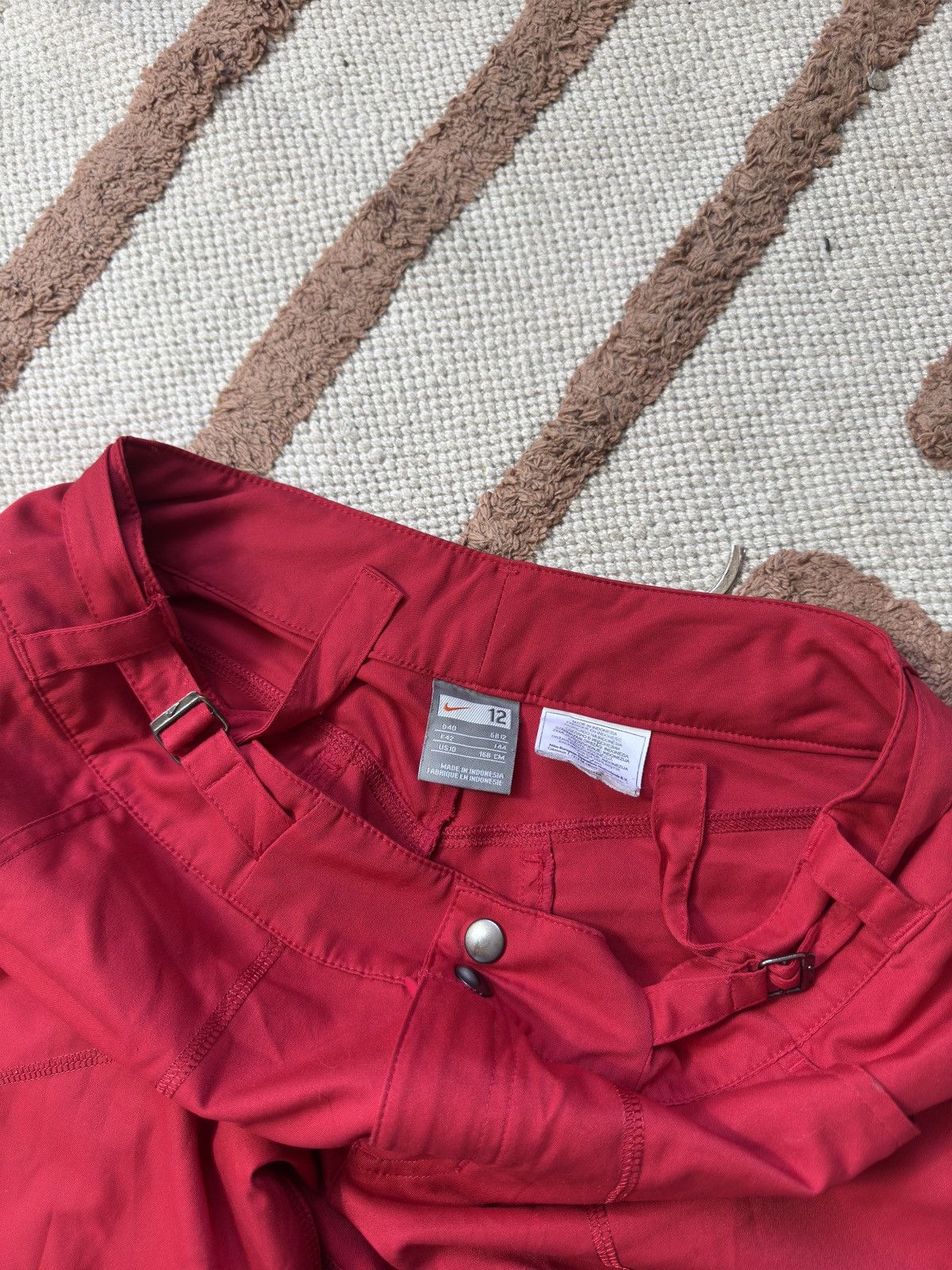 Nike VINTAGE NIKE RED NYLON DRAWSTRING PANTS Size 32" / US 10 / IT 46 - 4 Thumbnail