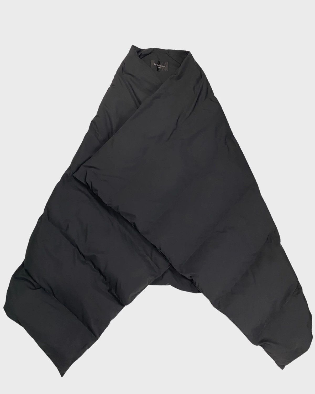 Balenciaga BALENCIAGA AW22 360° SHOW RUNWAY PUFFER SCARF BLANKET SZ:OS Size ONE SIZE - 1 Thumbnail