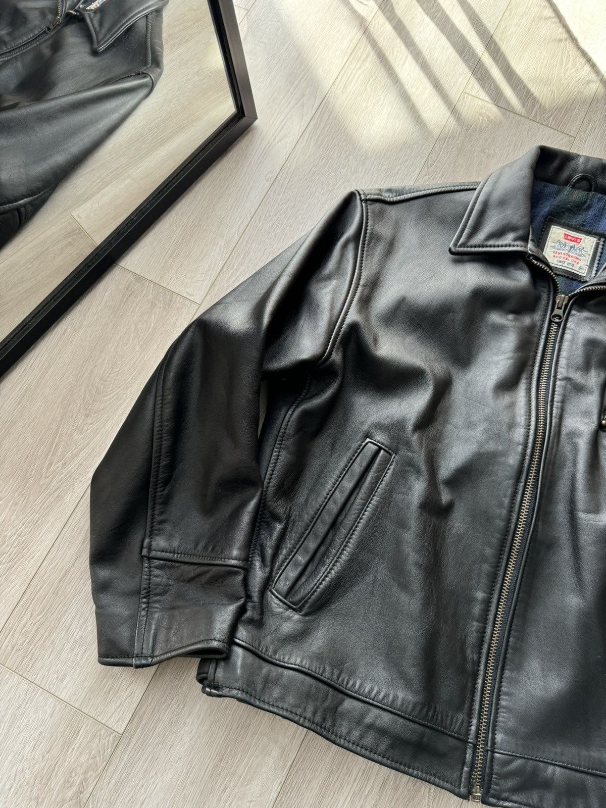 Levi's VINTAGE 90s LEVIS HEAVY LEATHER JACKET Size US M / EU 48-50 / 2 - 2 Thumbnail