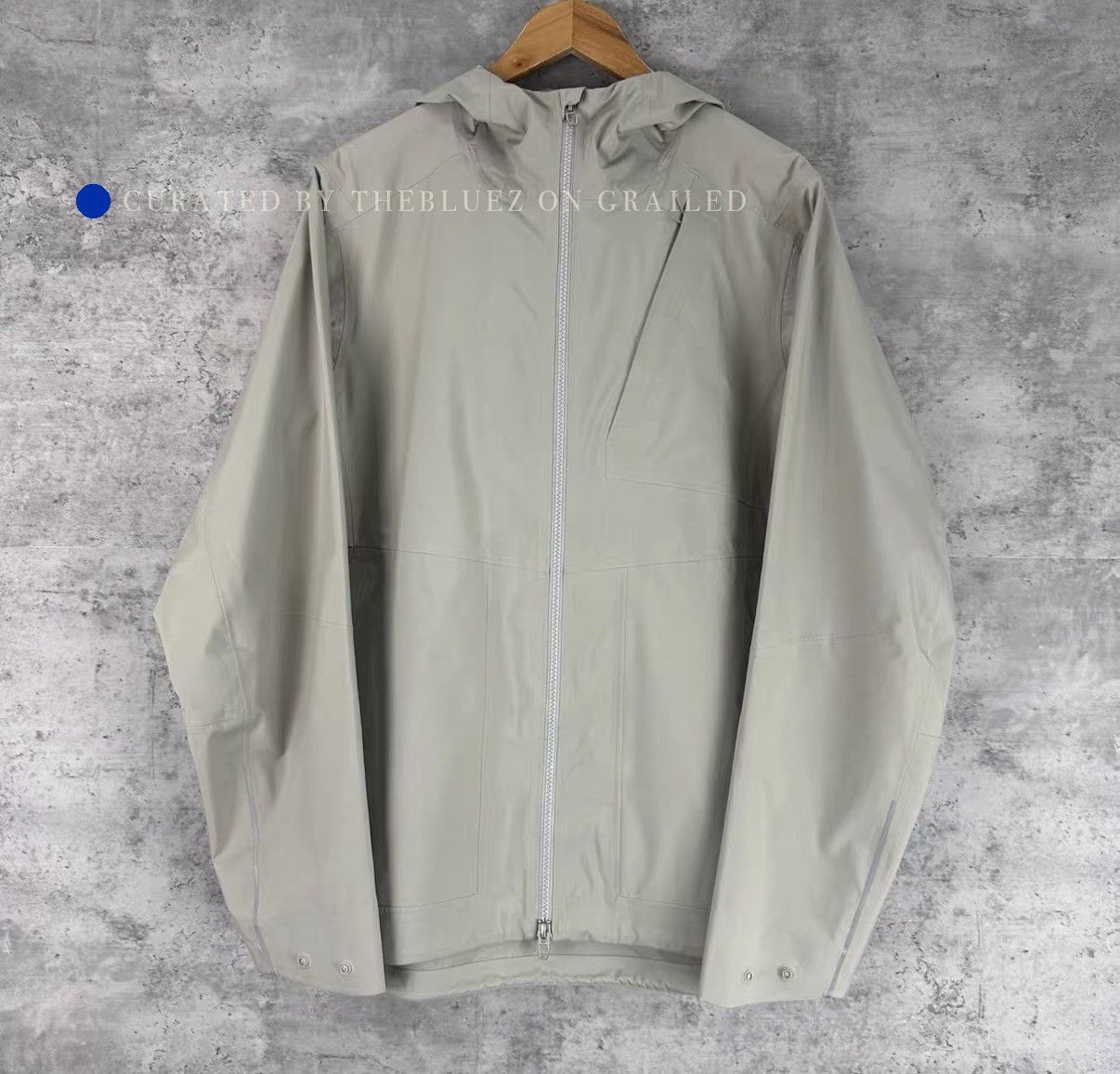 Lululemon Beige Lightweight Hooded Jacket Size US M / EU 48-50 / 2 - 1 Thumbnail