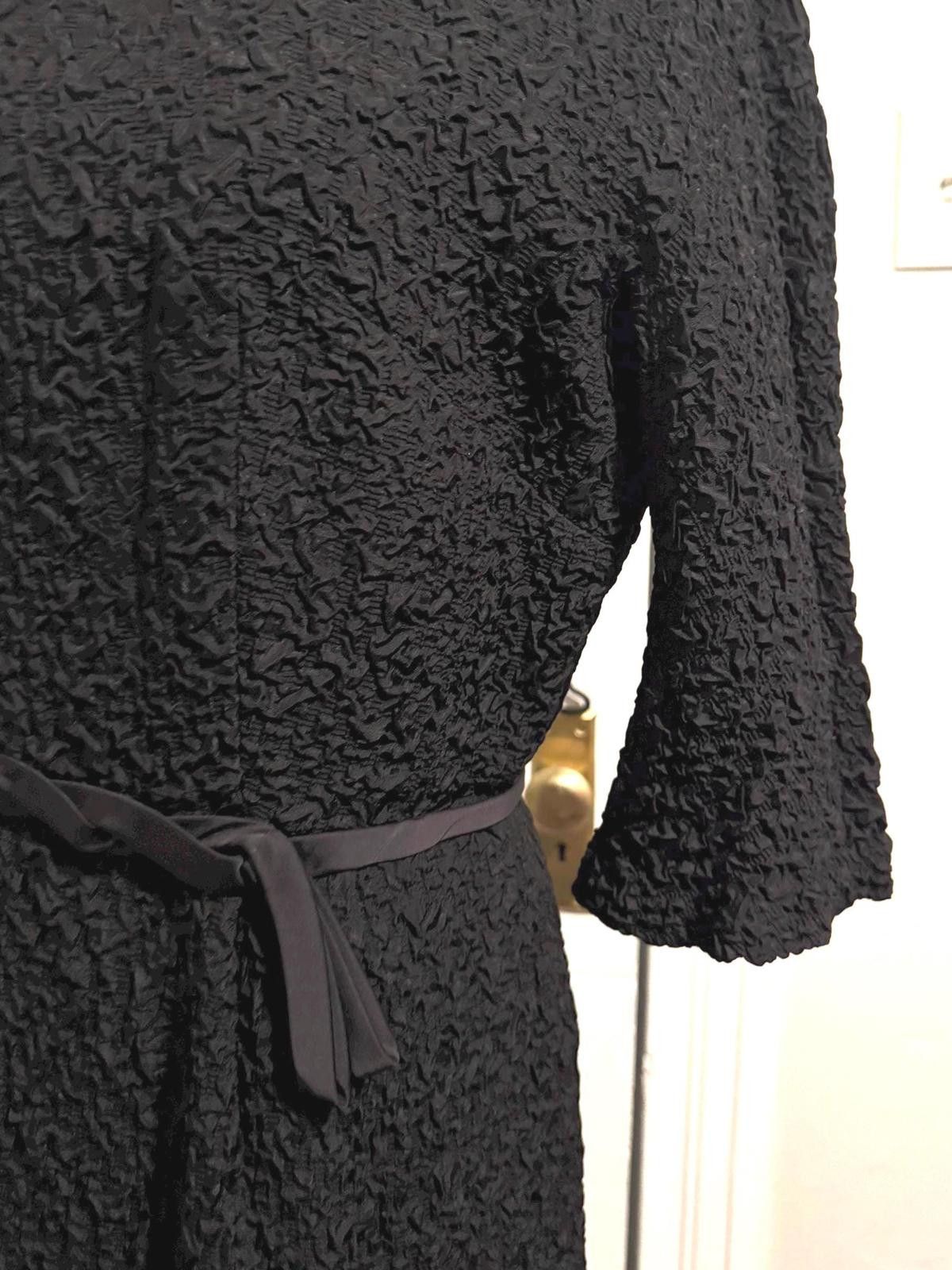 Designer True Vintage 1950s Elegant Black Textured Dress P2P 21” w33” Size L / US 10 / IT 46 - 3 Thumbnail