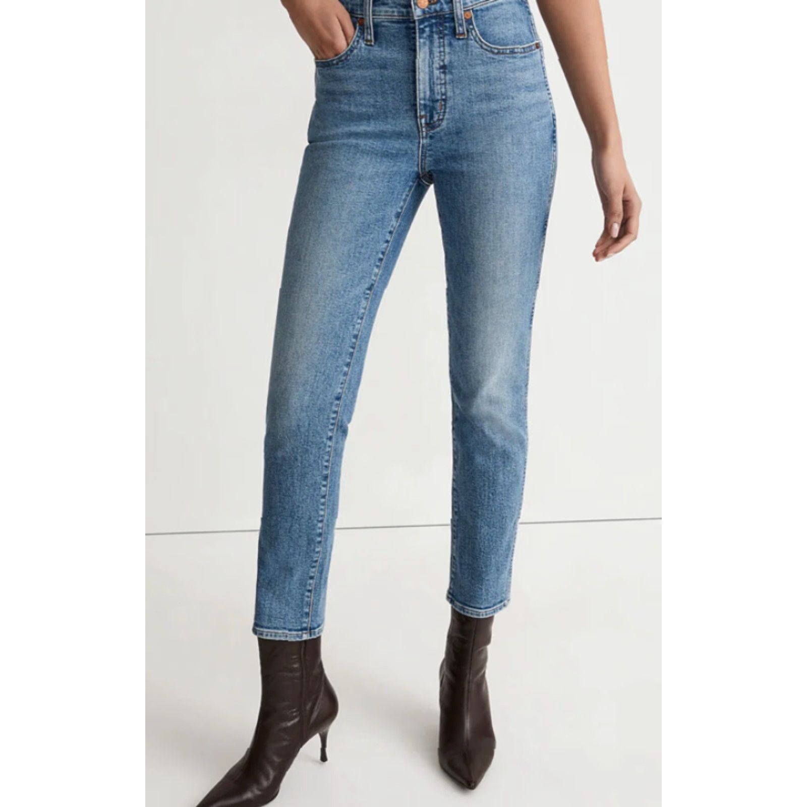 Madewell Madewell Stovepipe Jeans in Medium Wash Skinny Regular Size 25 Blue 27in Inseam 5-Pocket Denim Womens NWT Size 42" / US 20 - 2 Thumbnail