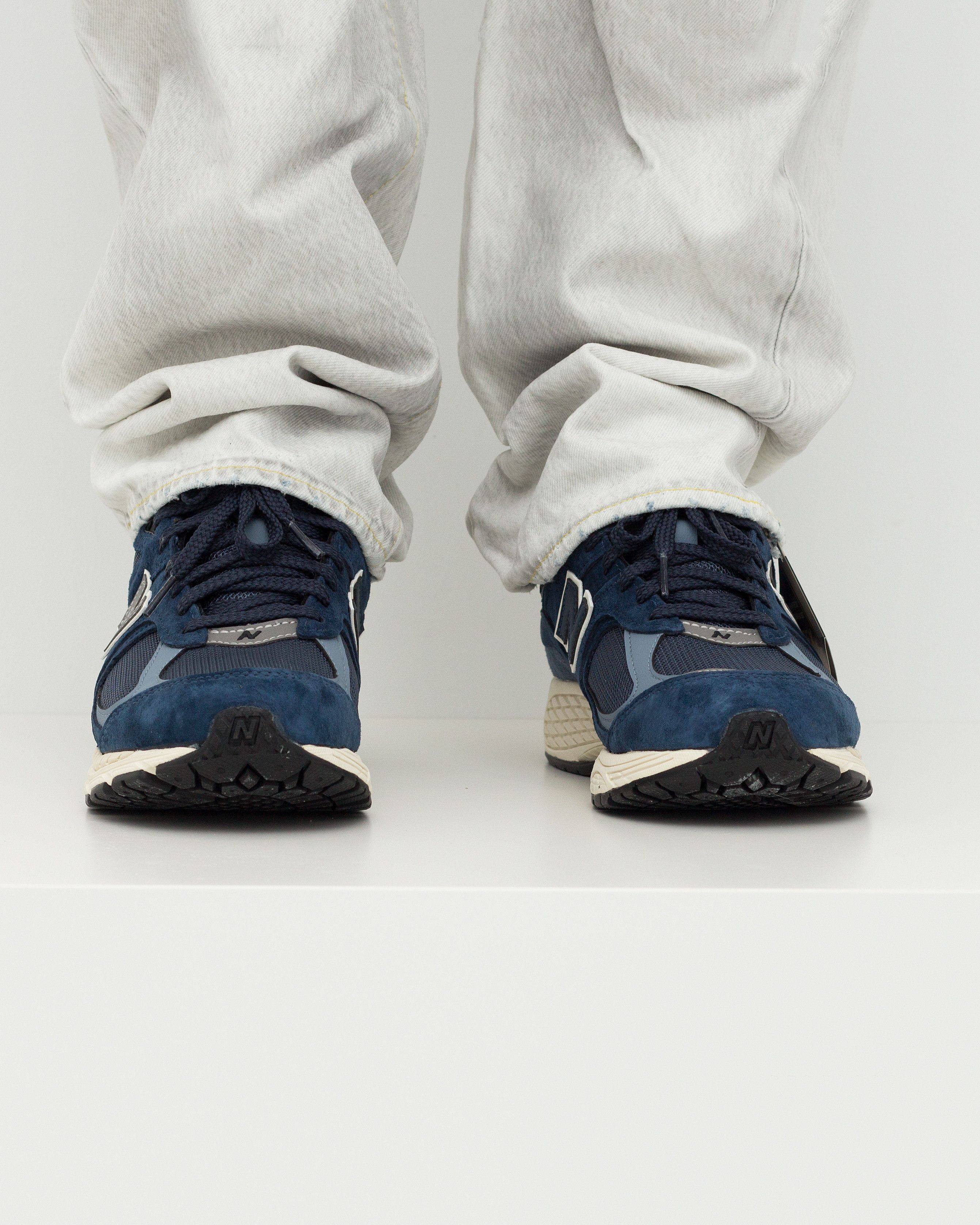 New Balance 2002r GoreTex Vintage Navy M2002RXF Size US 8.5 / EU 41-42 - 17 Thumbnail