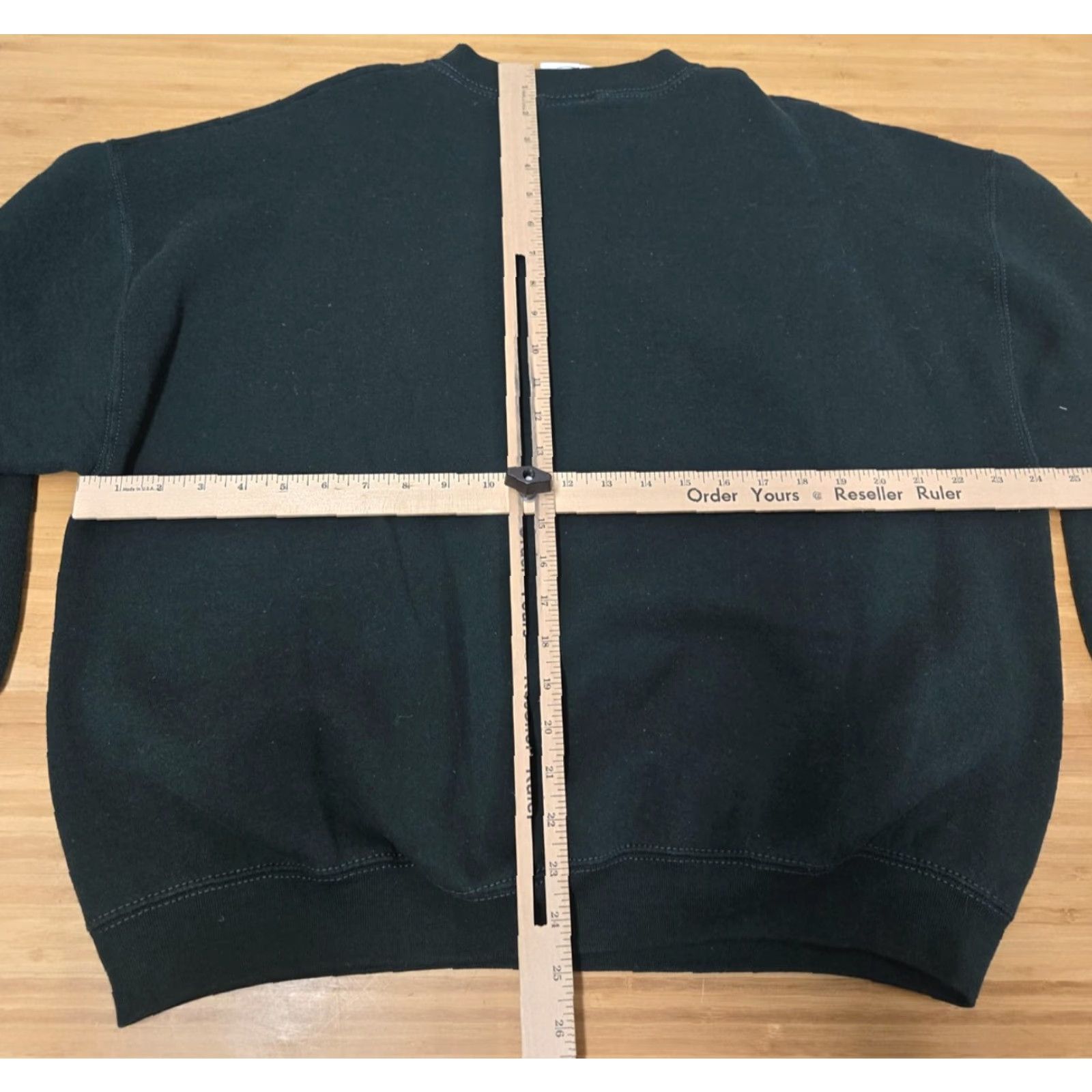 Disney VINTAGE Mickey & Co Sweatshirt Mens Large Green Embroidered Mickey Mouse 90s Size US L / EU 52-54 / 3 - 8 Thumbnail