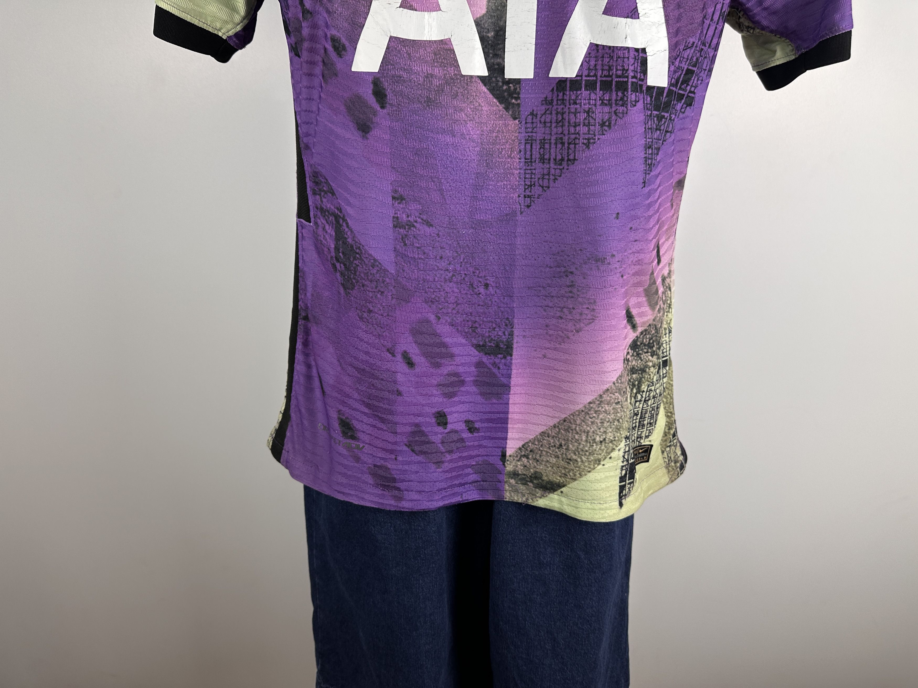 Nike Tottenham 2021 2022 football shirt soccer jersey size XL Size US XL / EU 56 / 4 - 6 Thumbnail