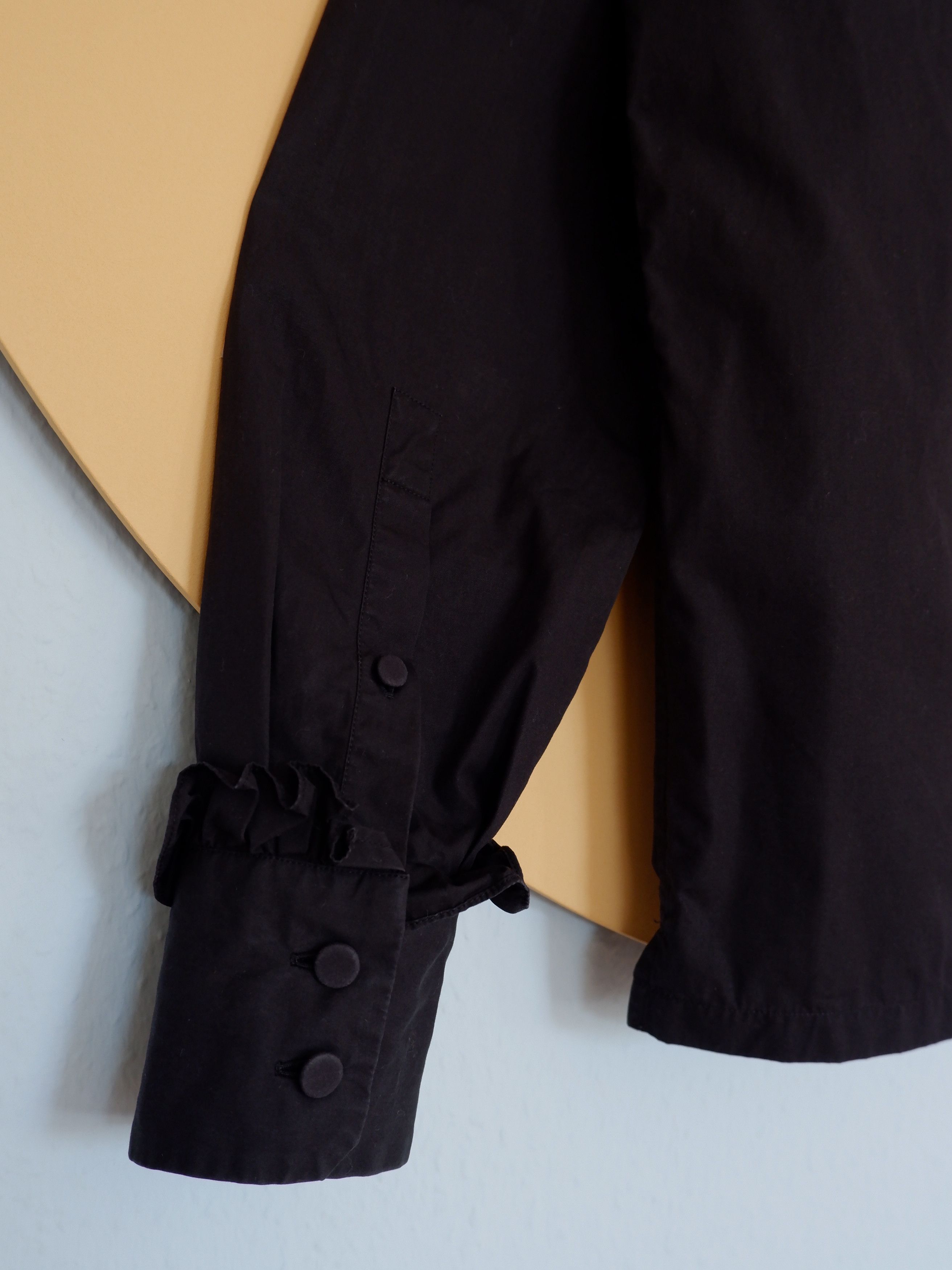 Prada Last drop! Prada shirt with ruffled bib runway FW20 Size US S / EU 44-46 / 1 - 7 Thumbnail