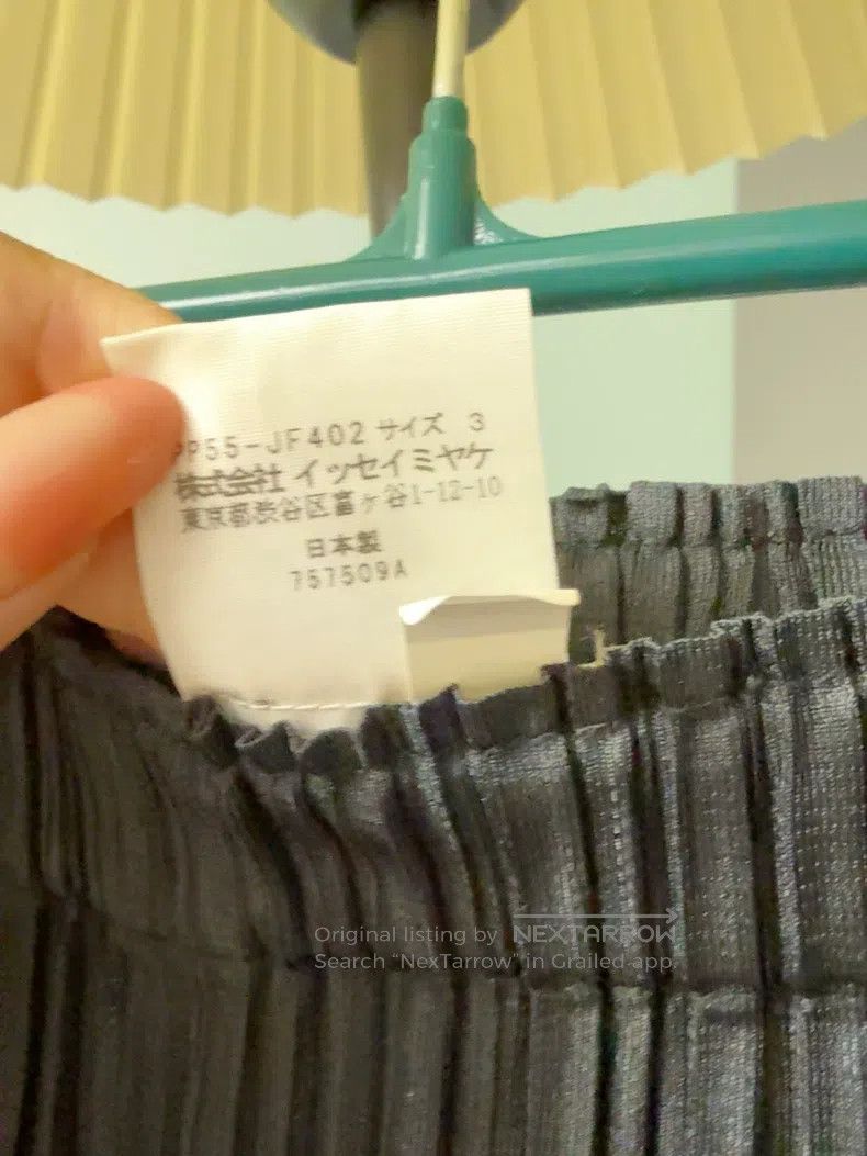 Issey Miyake Issey Miyake size:3 Black Pleated Puff Trousers Size 22" - 7 Thumbnail