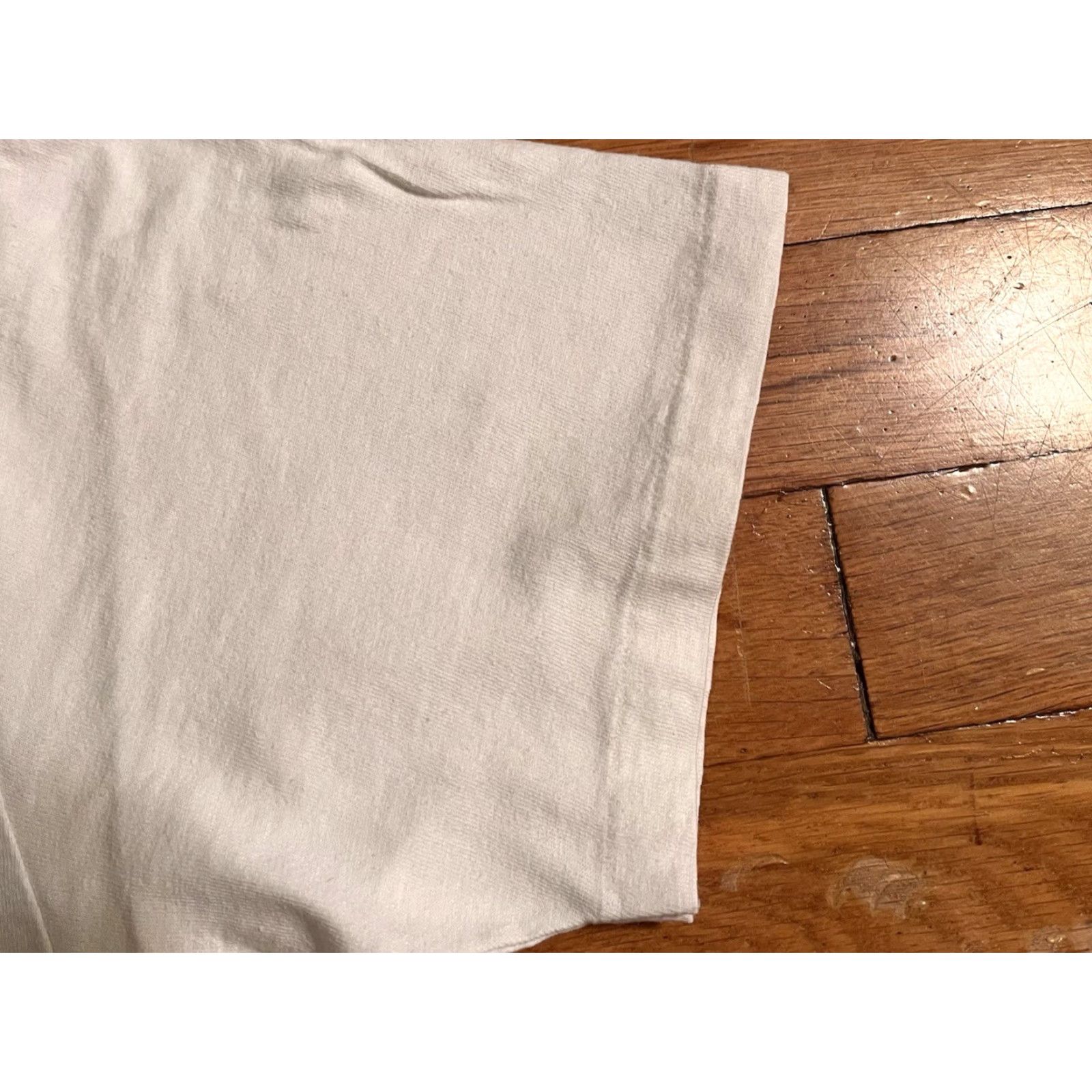 Hanes VINTAGE Hanes Beefy-T Charley's Saloon Boston Back Bay Shirt Men’s XL White 1990s 90s Retro Graphic Print City USA Signature Logo T-Shirt Mens Size US XL / EU 56 / 4 - 5 Thumbnail
