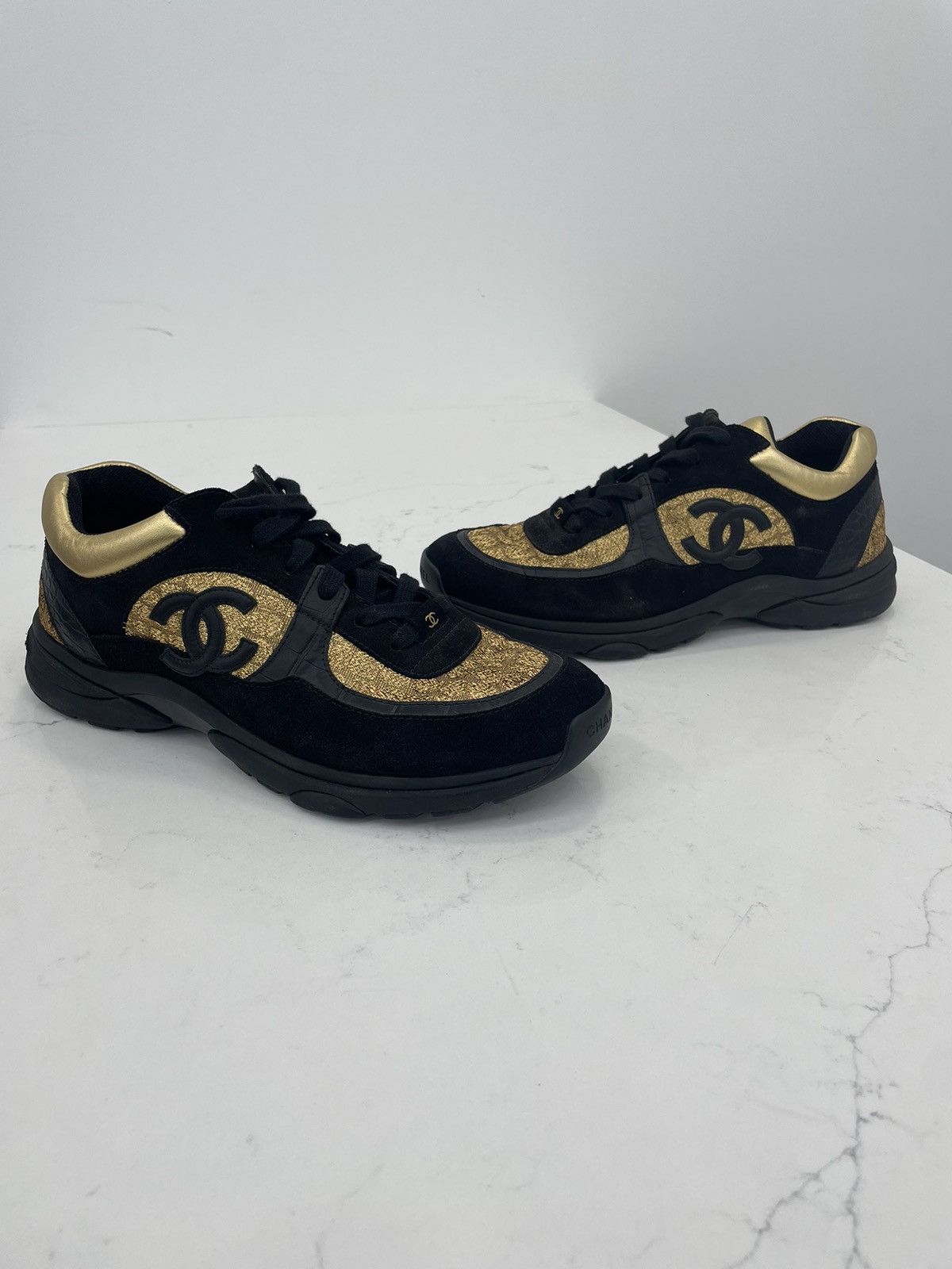 Chanel Chanel CC Runners Black&Gold Size US 10 / EU 43 - 1 Thumbnail