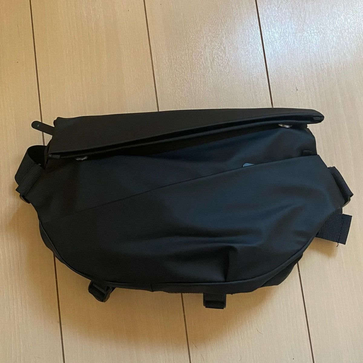 Japanese Brand × Vintage Crossbody Waterproof Chest Shoulder Bag streetwear Size ONE SIZE - 8 Thumbnail