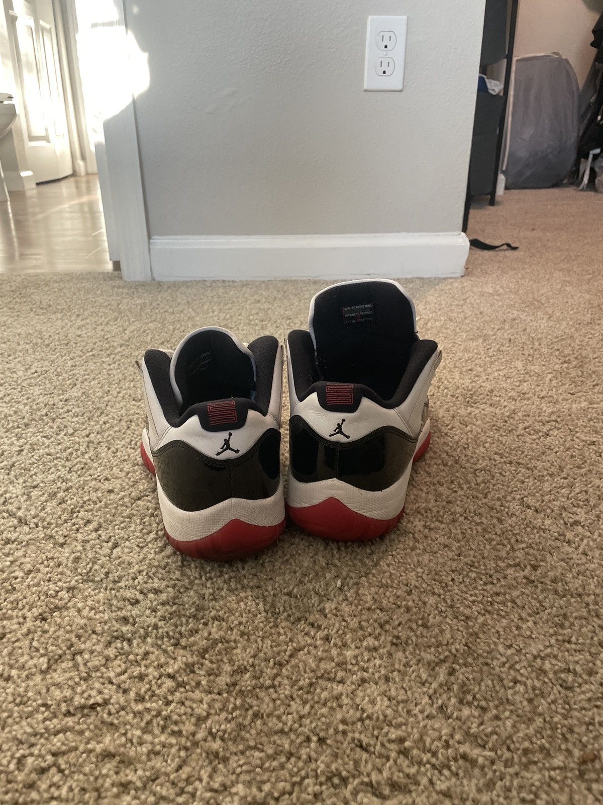 Jordan Brand Jordan 11 Low Bred Size US 11 / EU 44 - 5 Thumbnail