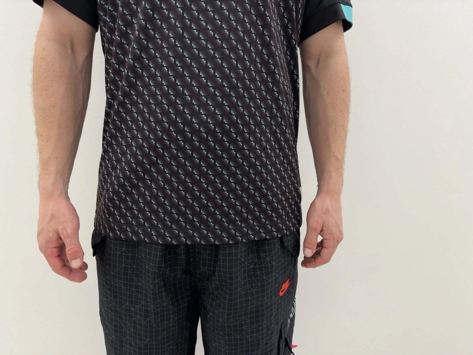 New Balance Fc Liverpool 2019 2020 Third Jersey Shirt Soccer Football Size US M / EU 48-50 / 2 - 4 Thumbnail