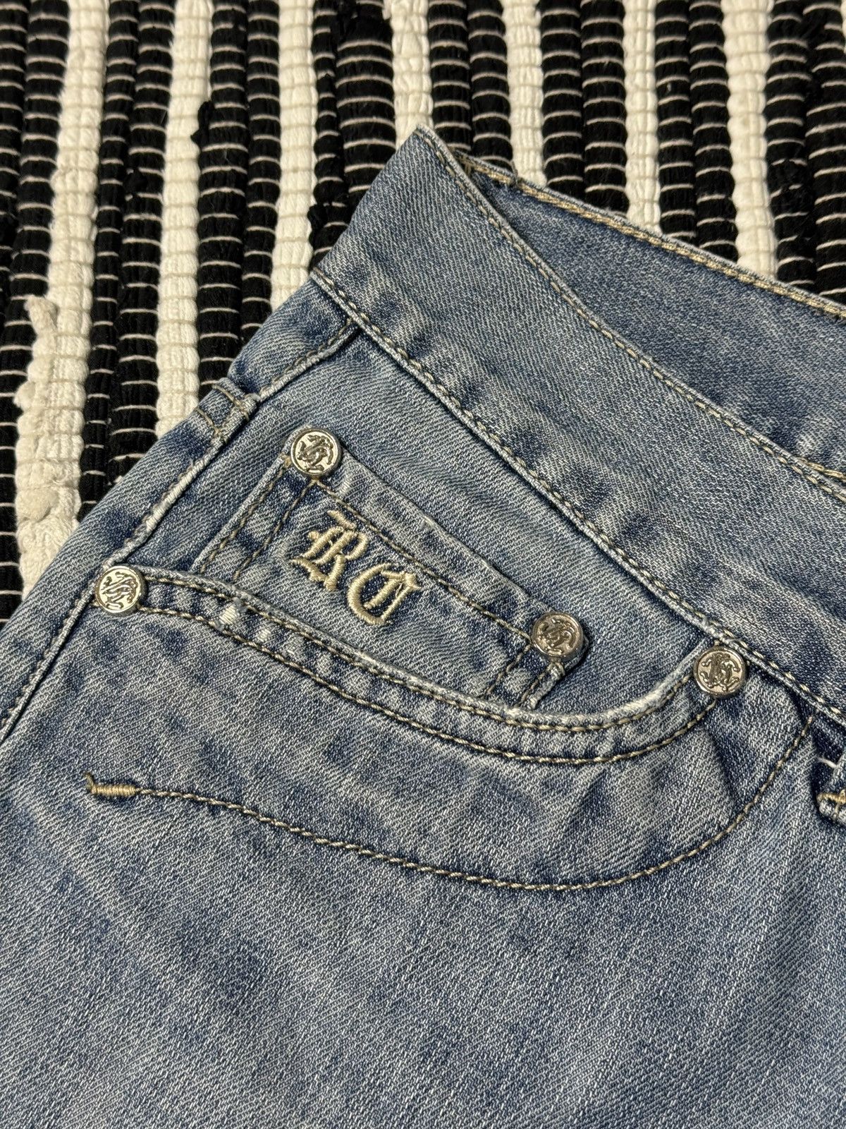 Roberto Cavalli VINTAGE ROBERTO CAVALLI 2000s DENIM PANTS Size US 36 / EU 52 - 9 Thumbnail