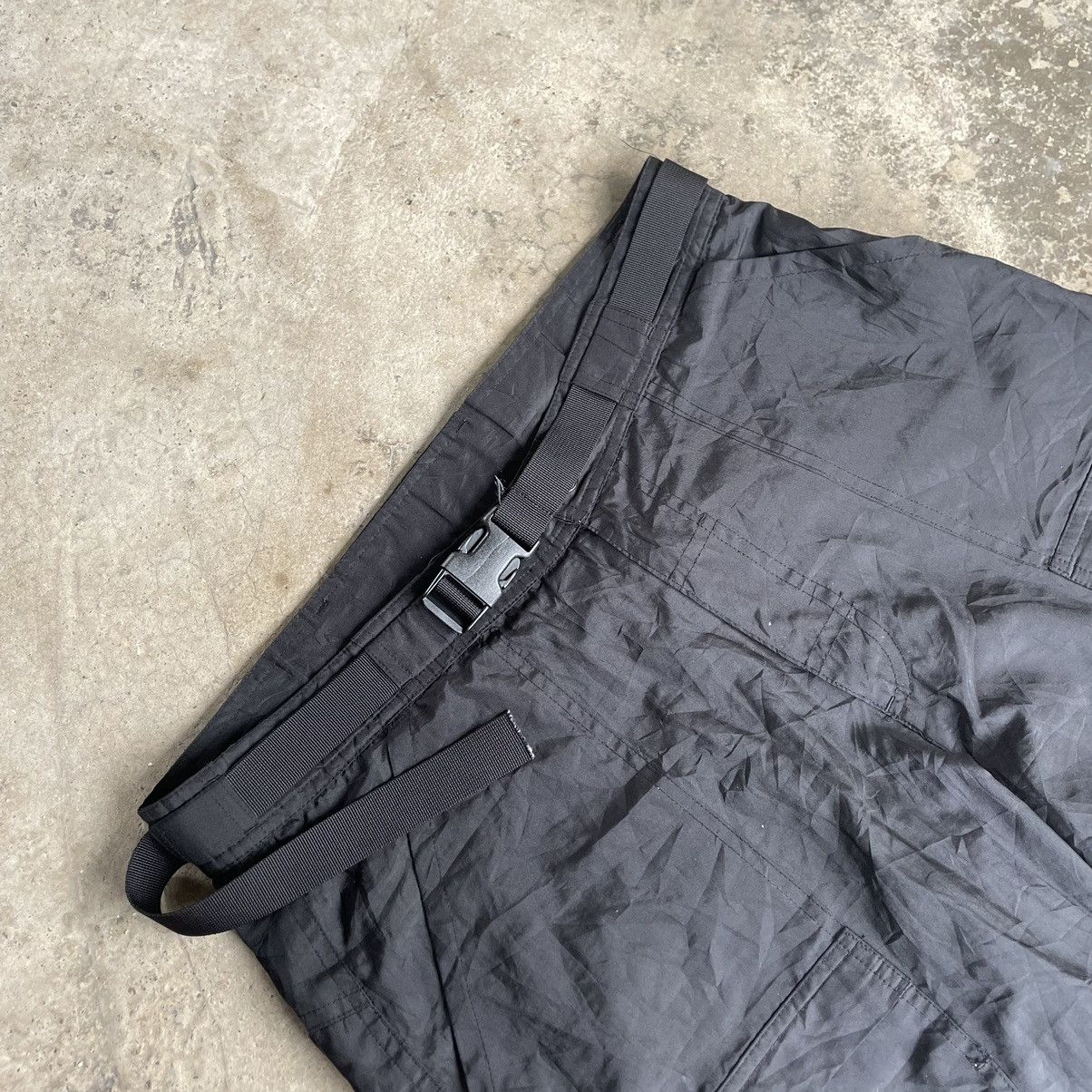 Japanese Brand × Neighborhood × Vintage 🔥Pick🔥🇯🇵Neighborhood 6 Pocket Draw String Running Track Pants Size US 34 / EU 50 - 8 Thumbnail