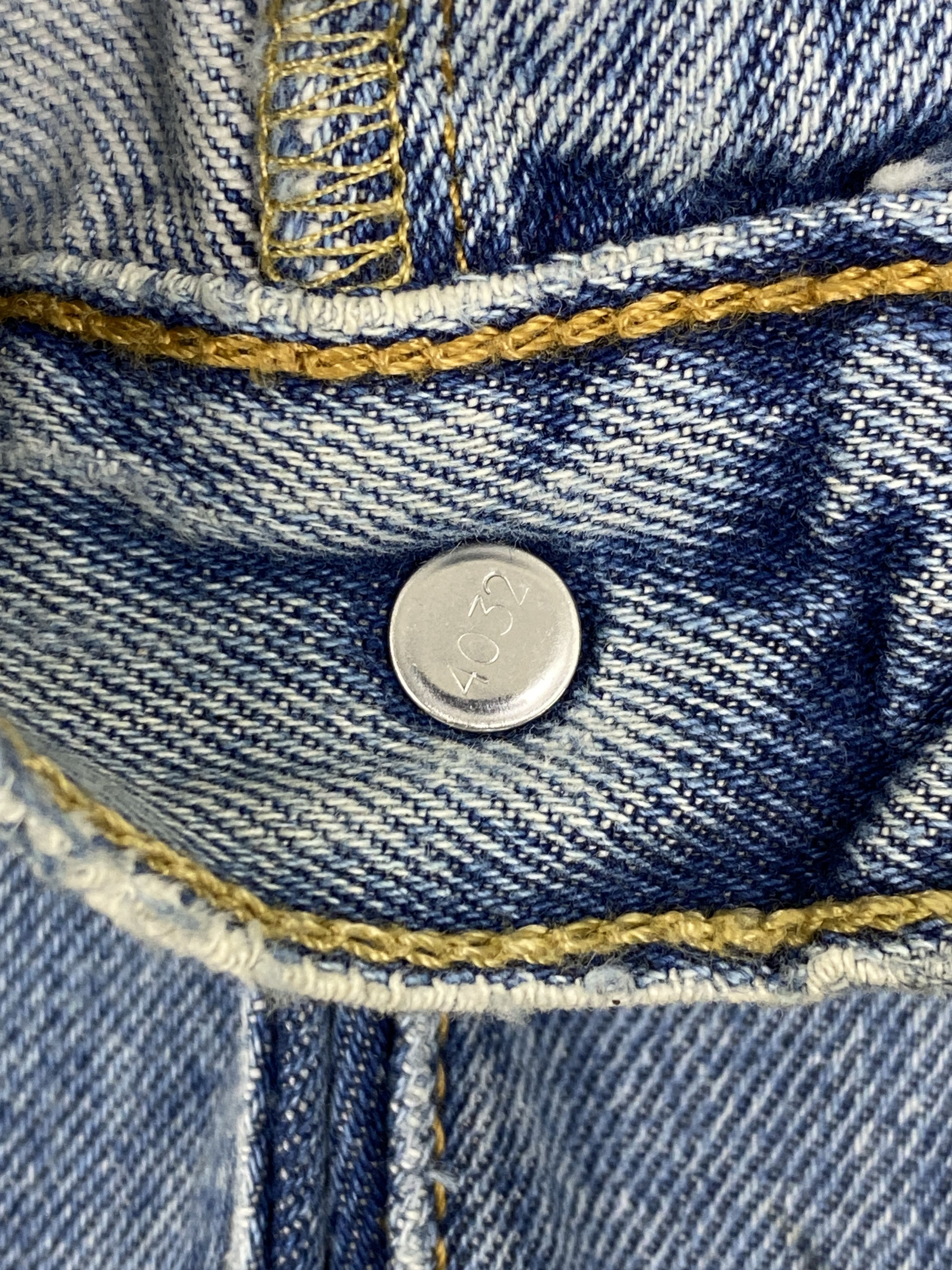 Levi's × Vintage Vintage Levis 501 Distressed Blue Denim Jeans DP2816 Size US 35 - 17 Thumbnail