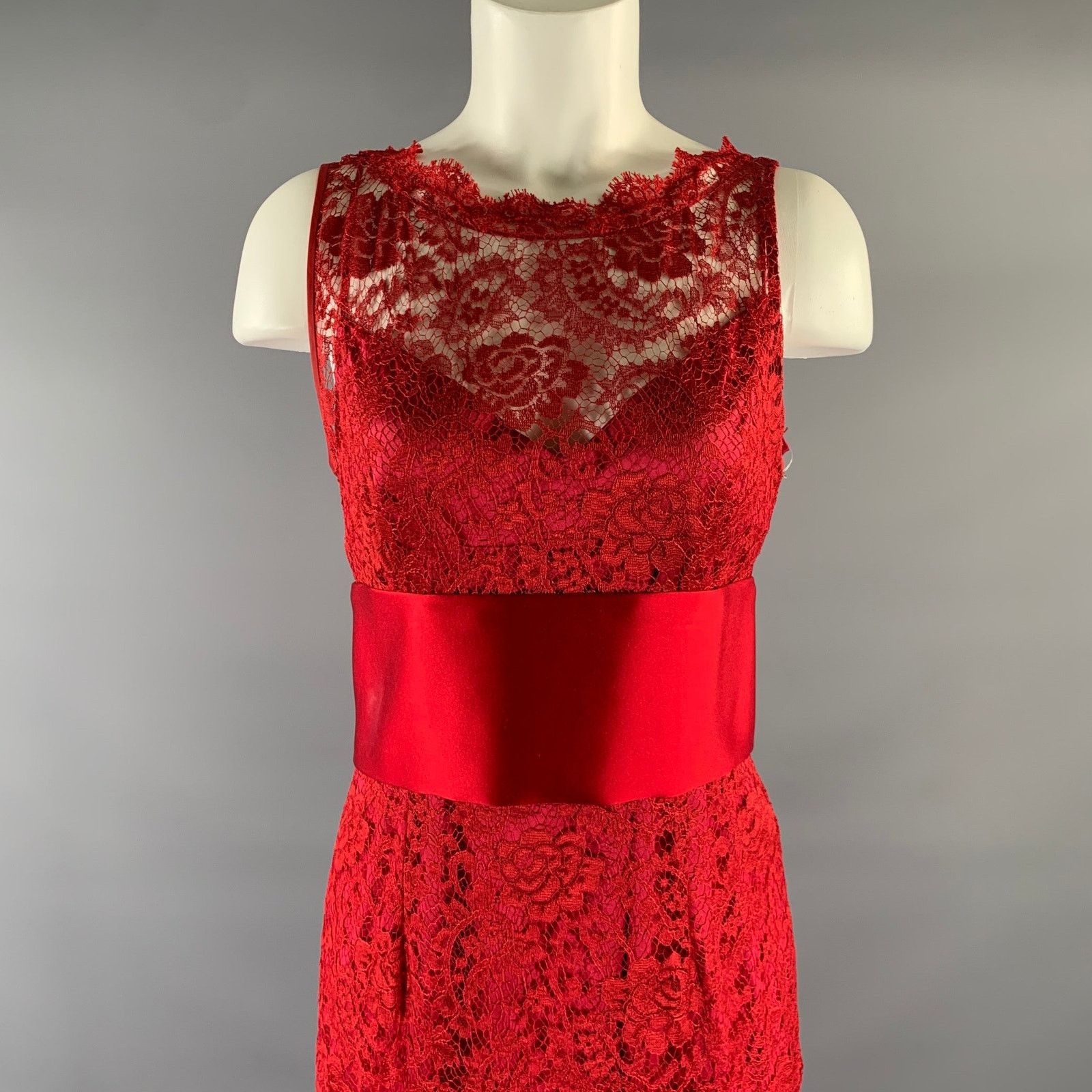 Dolce & Gabbana DOLCE & GABBANA Size M Red Satin Lace Long Gown Size M / US 6-8 / IT 42-44 - 2 Thumbnail