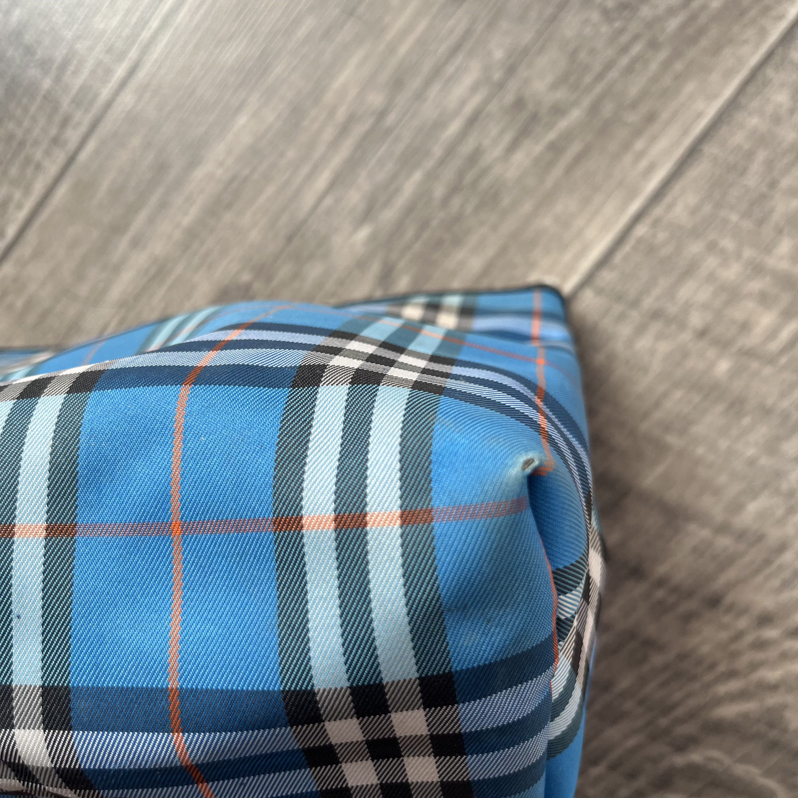 Burberry Burberry Nova Check Cosmetic Pouch Makeup Bag Travel Clutch Size ONE SIZE - 4 Thumbnail
