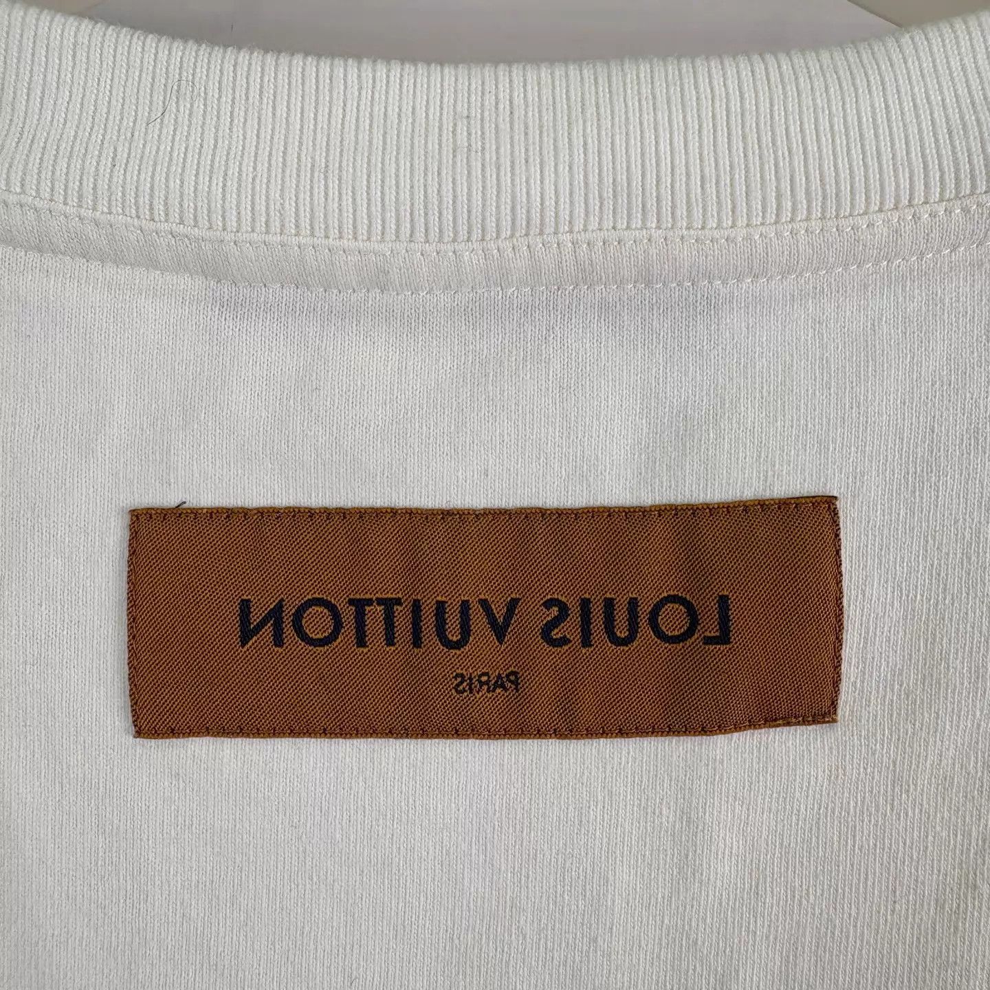 Louis Vuitton Louis Vuitton White Unisex SS Tee XXL Italian New Back Logo Size US XXL / EU 58 / 5 - 4 Thumbnail