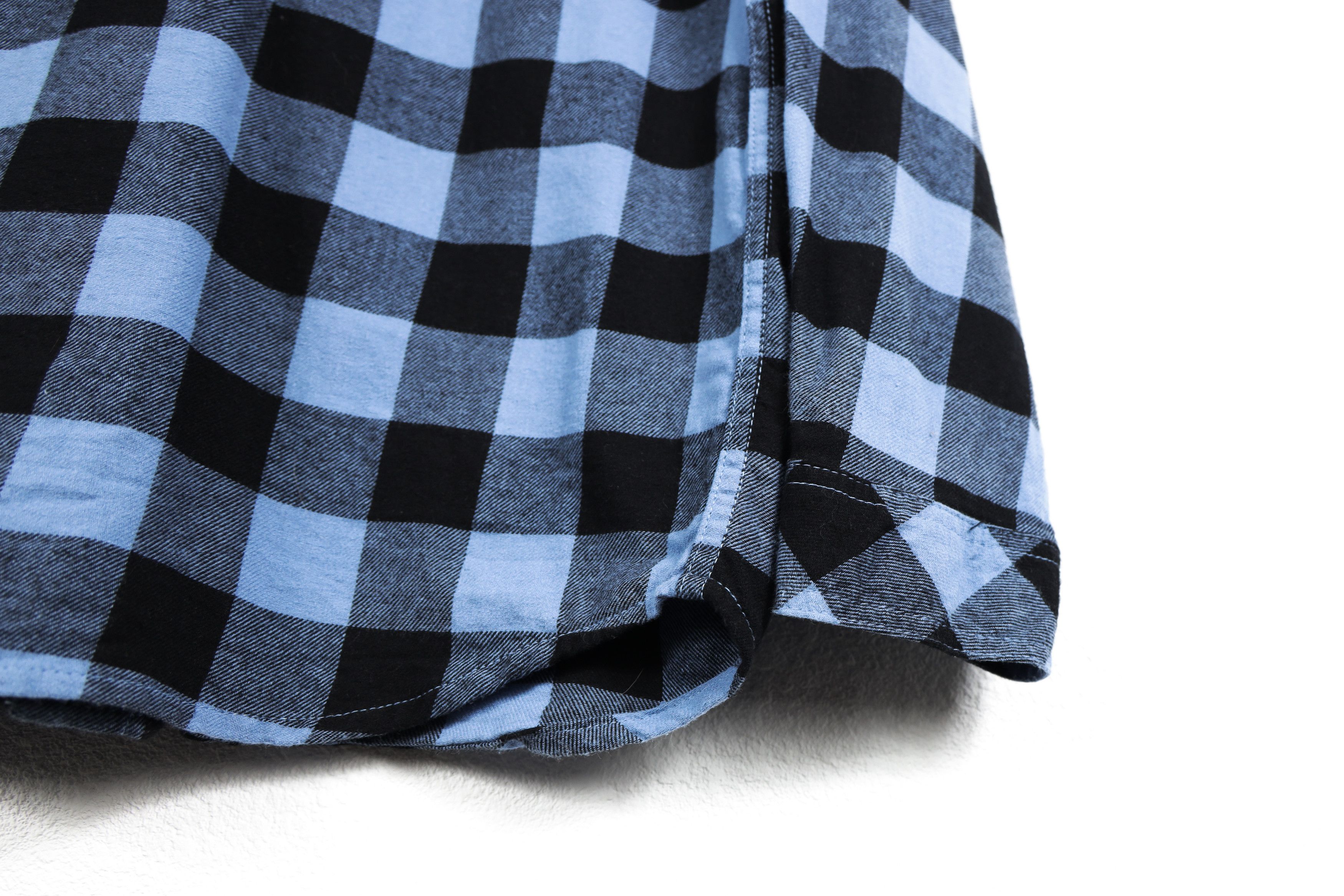 Carhartt × Flannel Vintage Carhartt Pocket Logo Blue Black Check Flannel Shirt Size US S / EU 44-46 / 1 - 11 Thumbnail