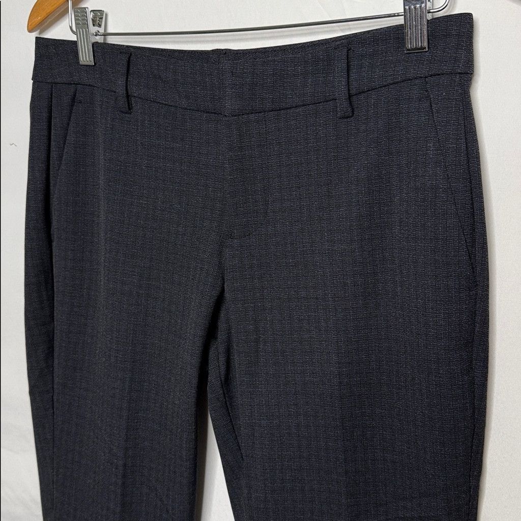 The Unbranded Brand NWOT Liverpool pinstripe straight leg career pants sz 4 (27) Size 27" / US 4 / IT 40 - 2 Thumbnail