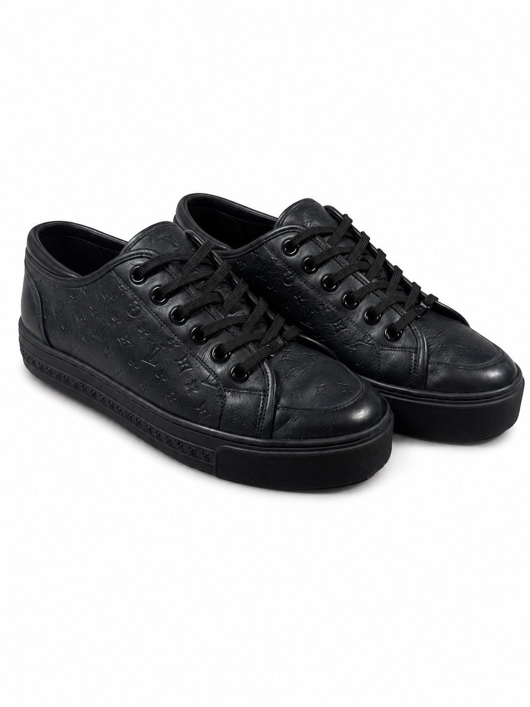 Louis Vuitton Louis Vuitton Monogram Low-Top Sneakers – Black Size US 7 / EU 40 - 1 Thumbnail