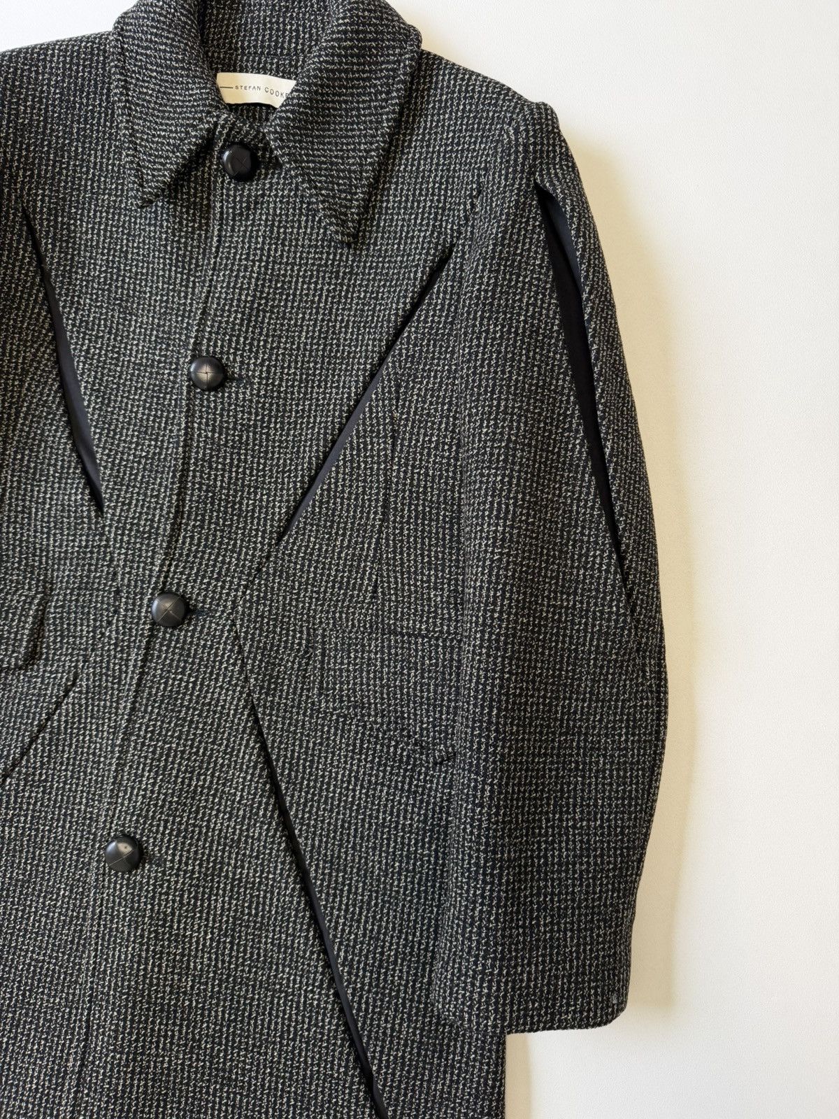 Stefan Cooke A/W 19 ‘Slashed’ Black/Beige Wool Overcoat Size US M / EU 48-50 / 2 - 9 Thumbnail