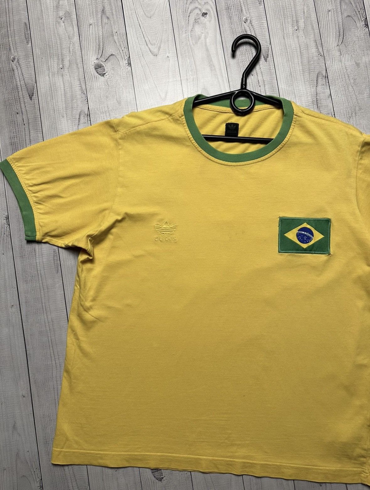 Vintage Vintage adidas 10 Brazil soccer tee Brasil size M/L Size US L / EU 52-54 / 3 - 5 Thumbnail