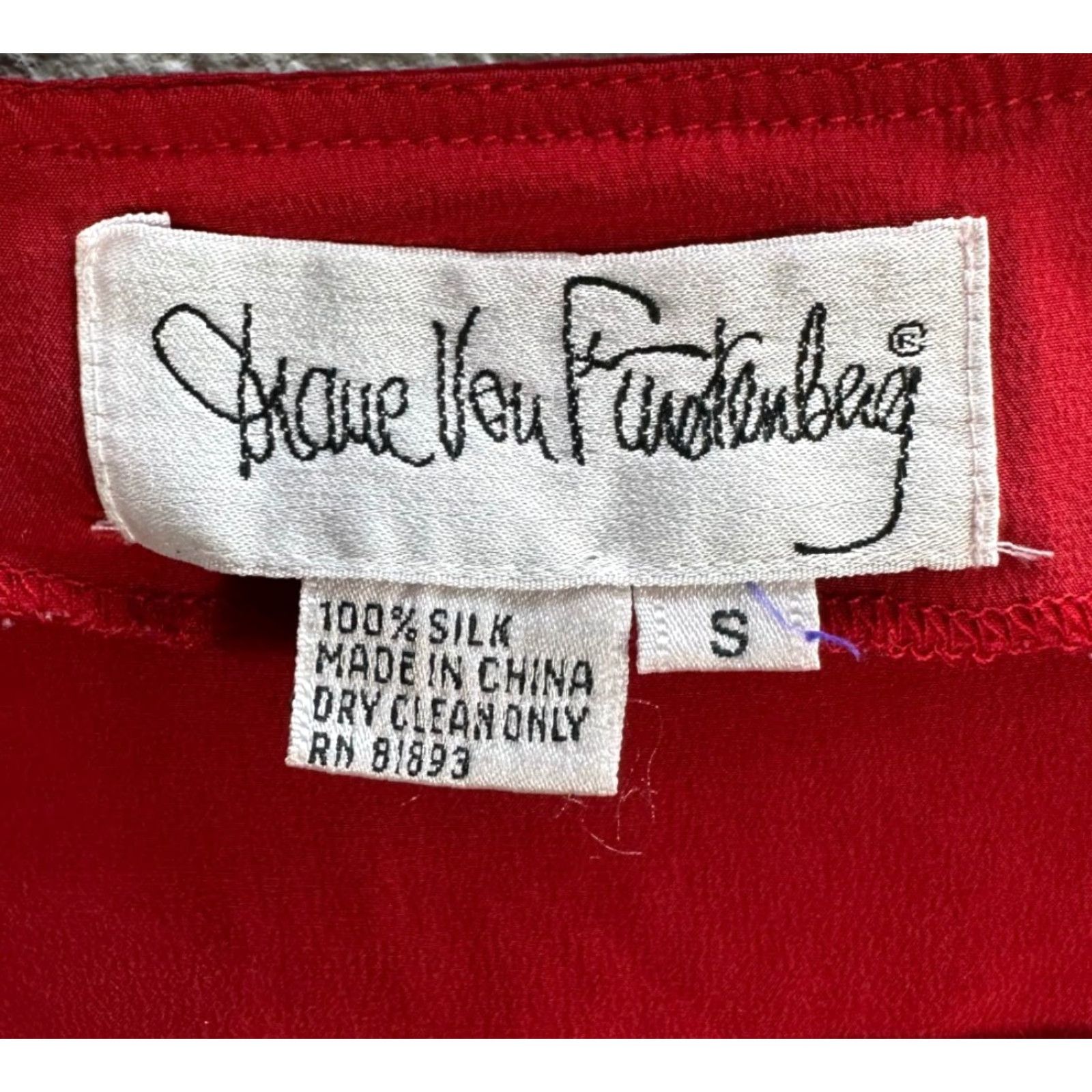 Diane von Furstenberg VINTAGE Diane von Furstenberg Red Silk Blazer Shirt Top Embroidered Sz S Dressy Party/Cocktail Blouse Womens Shirt Embroidered Red DVF Silk Blazer Size S / US 4 / IT 40 - 3 Thumbnail
