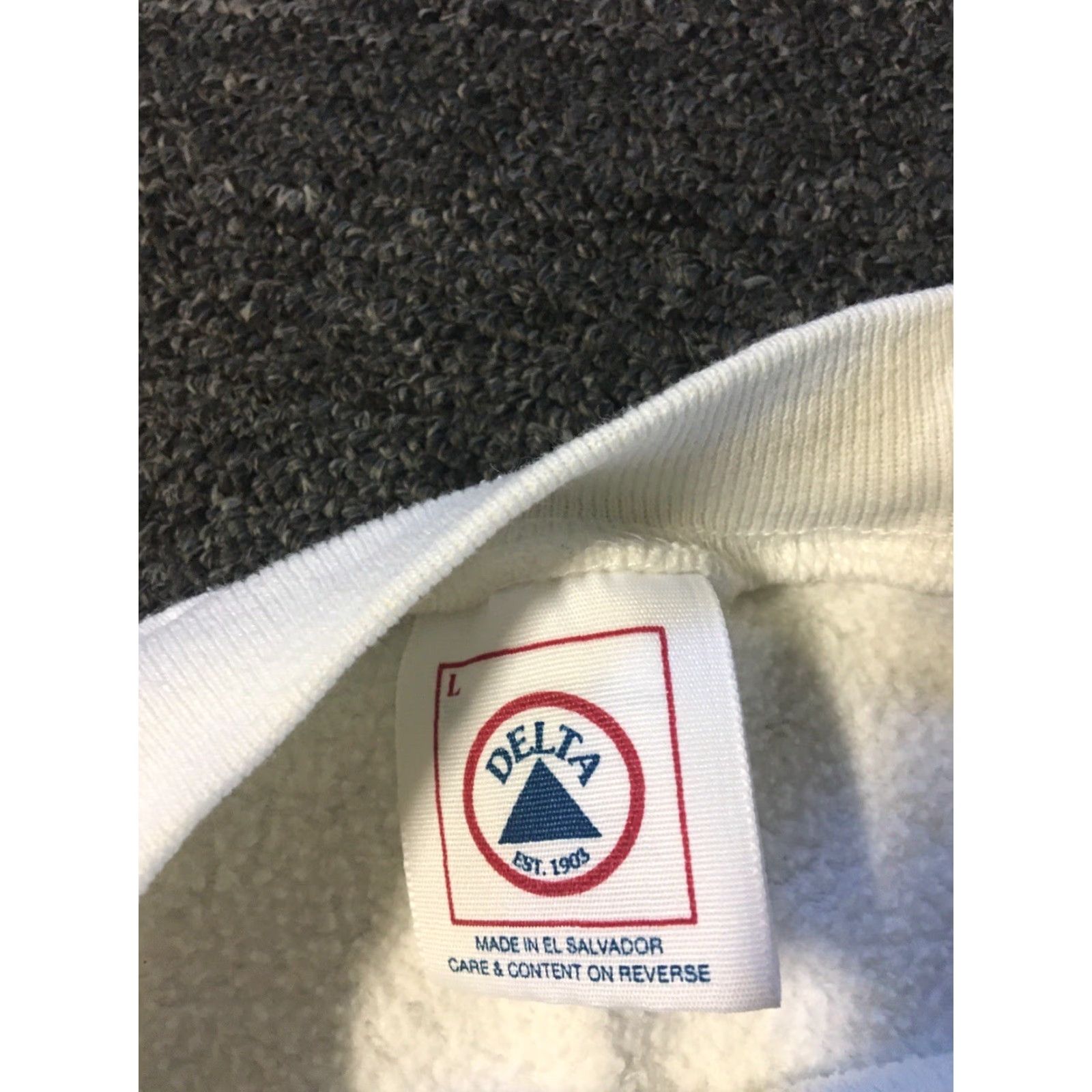Delta Vtg 90s Don’t Worry About A Thing In Hawaii Sweatshirt M L Surf Tribal Maui TC Shirt Men Large White Surf Hawaii 90s Vintage USA Punk Style Pullover Size US L / EU 52-54 / 3 - 6 Thumbnail
