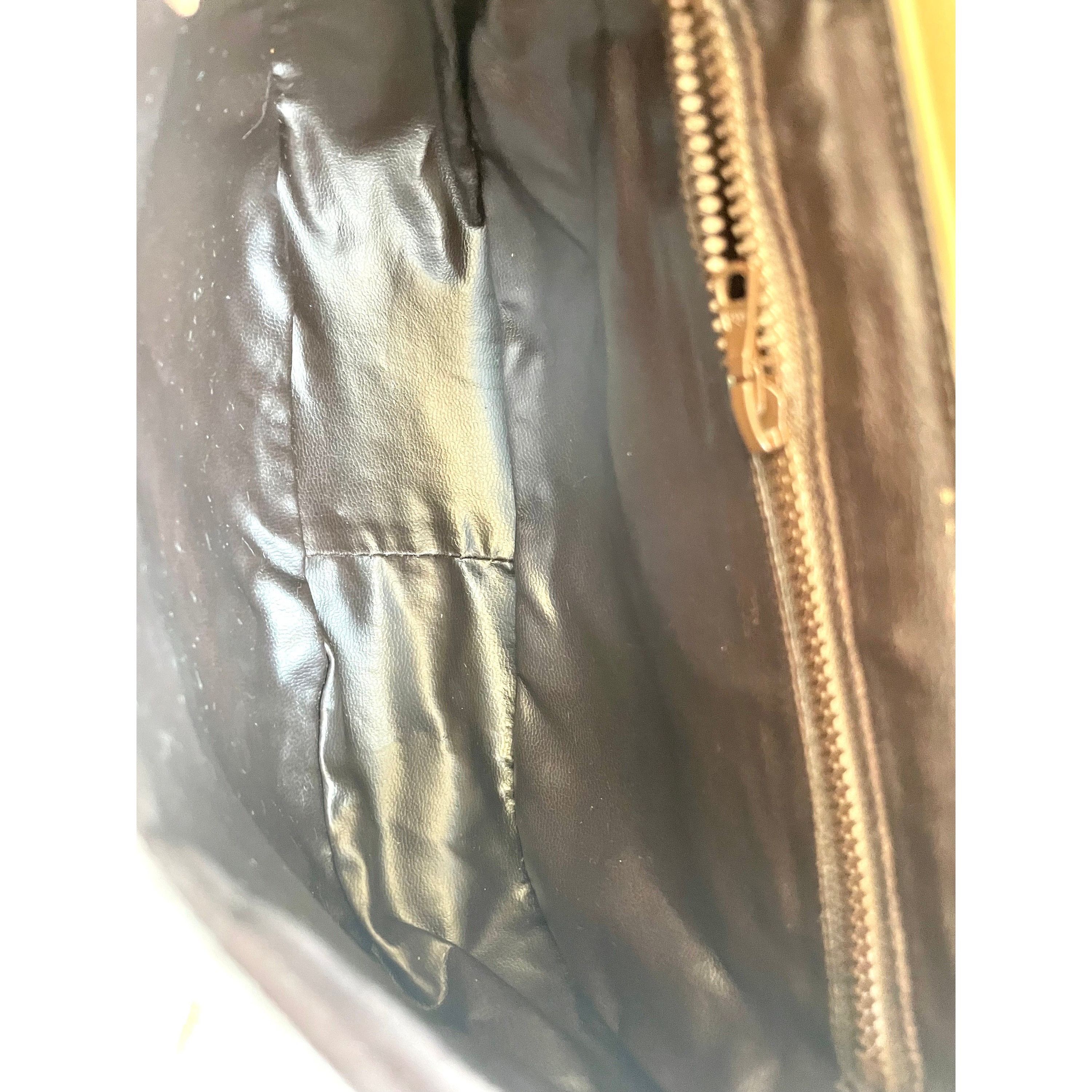Celine Vintage Celine beige leather shoulder bag with Triomphe Size ONE SIZE - 10 Thumbnail