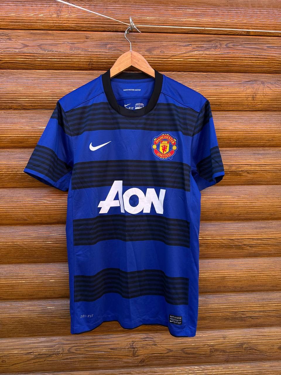 Nike MANCHESTER UNITED FOOTBALL MEN SHIRT JERSEY NIKE ORIGINAL Size US M / EU 48-50 / 2 - 1 Thumbnail